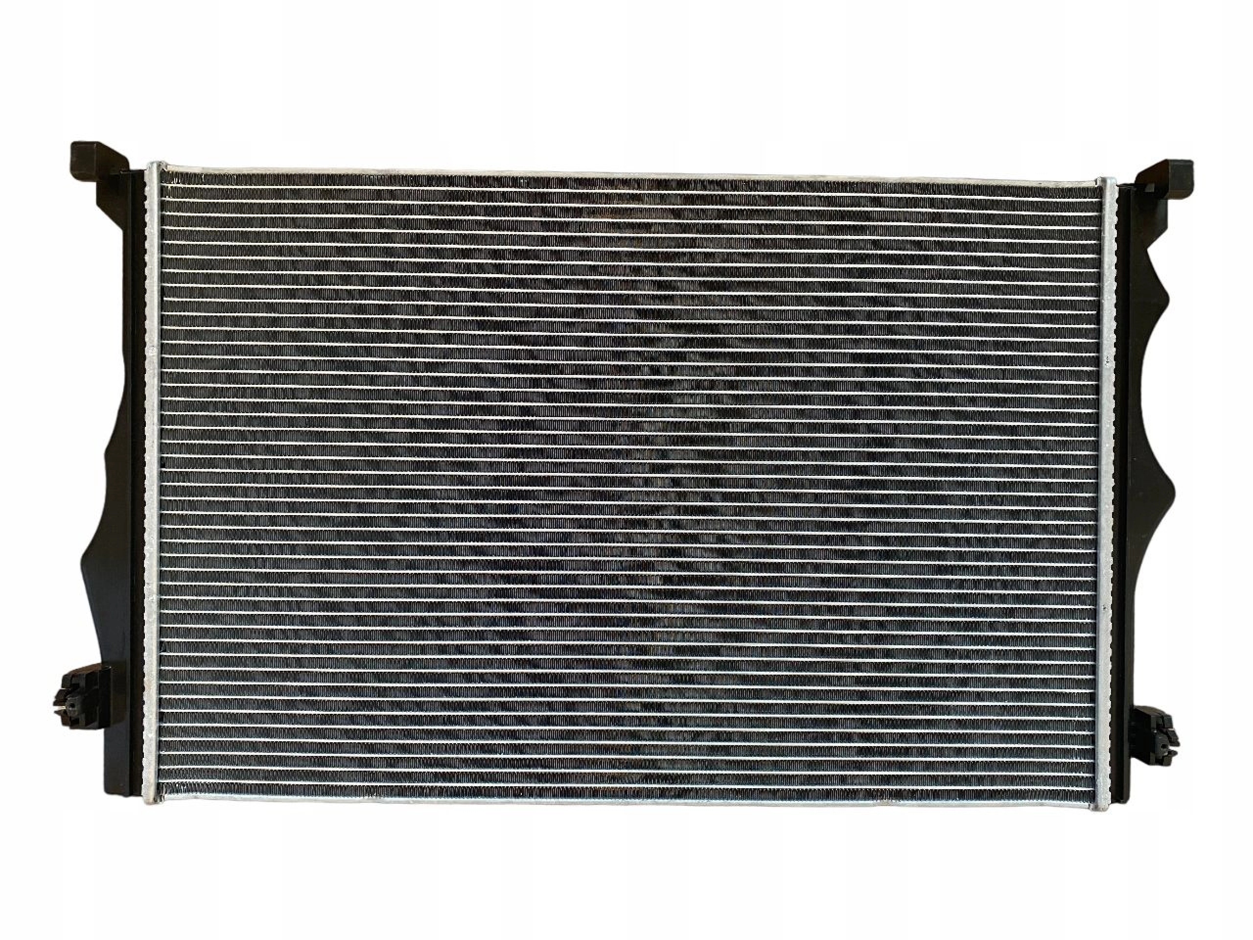 Chladič Vody Mercedes W177 W247 C118 2019- A2475000003