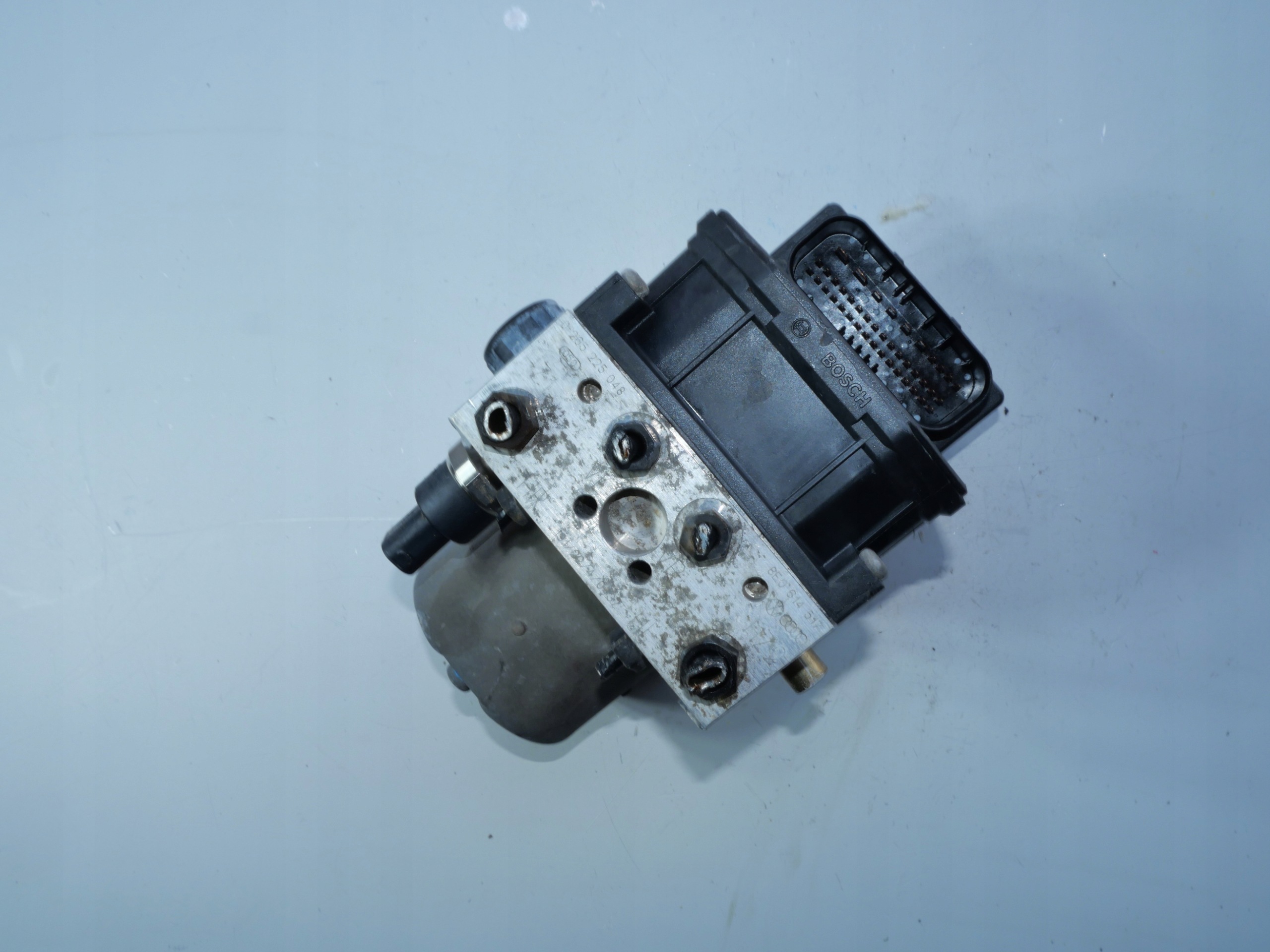 AUDI A4 B6 Servofreno ABS 8E0614517