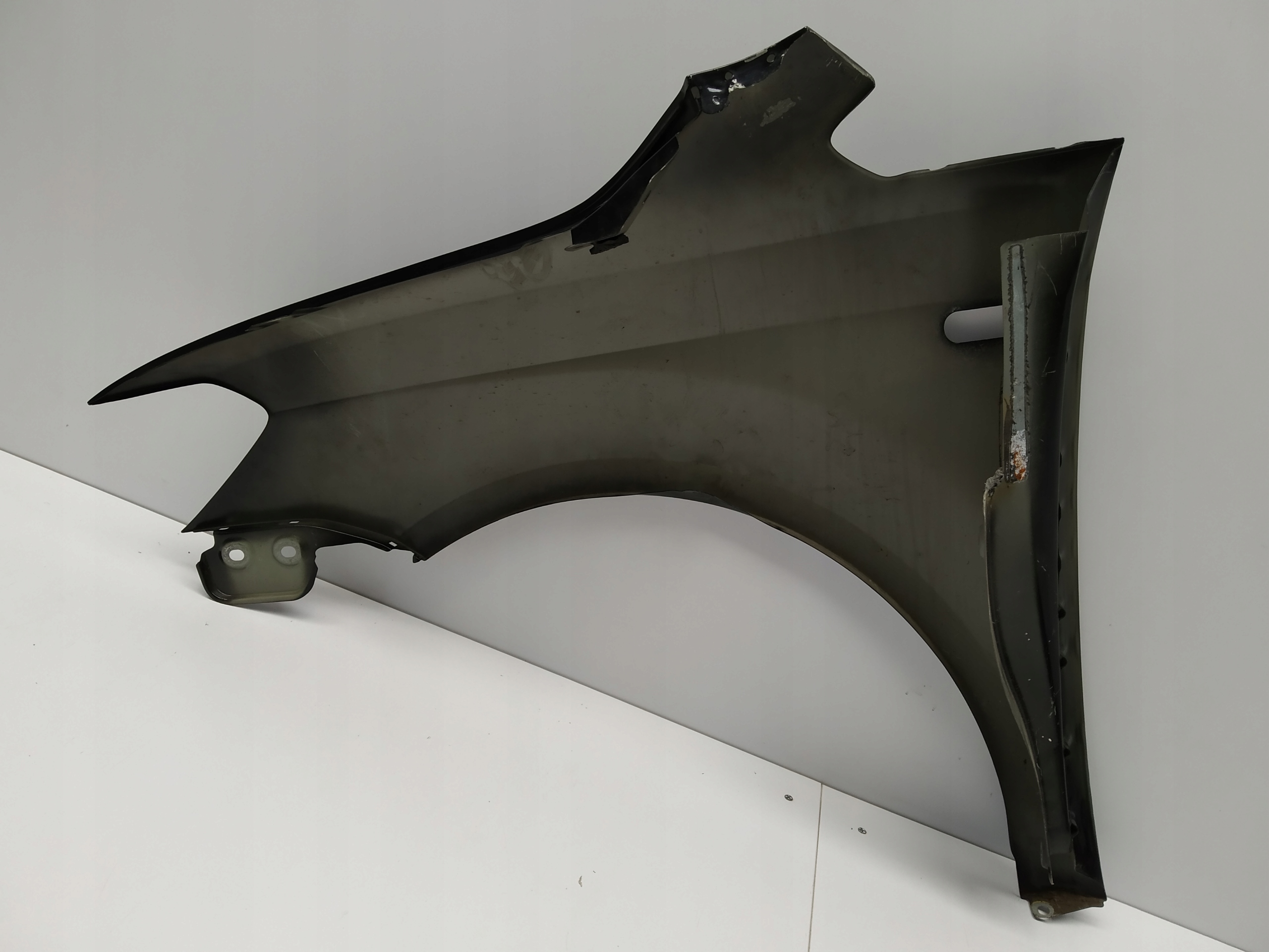15r- Vw Caddy lift fender front right original 2k black