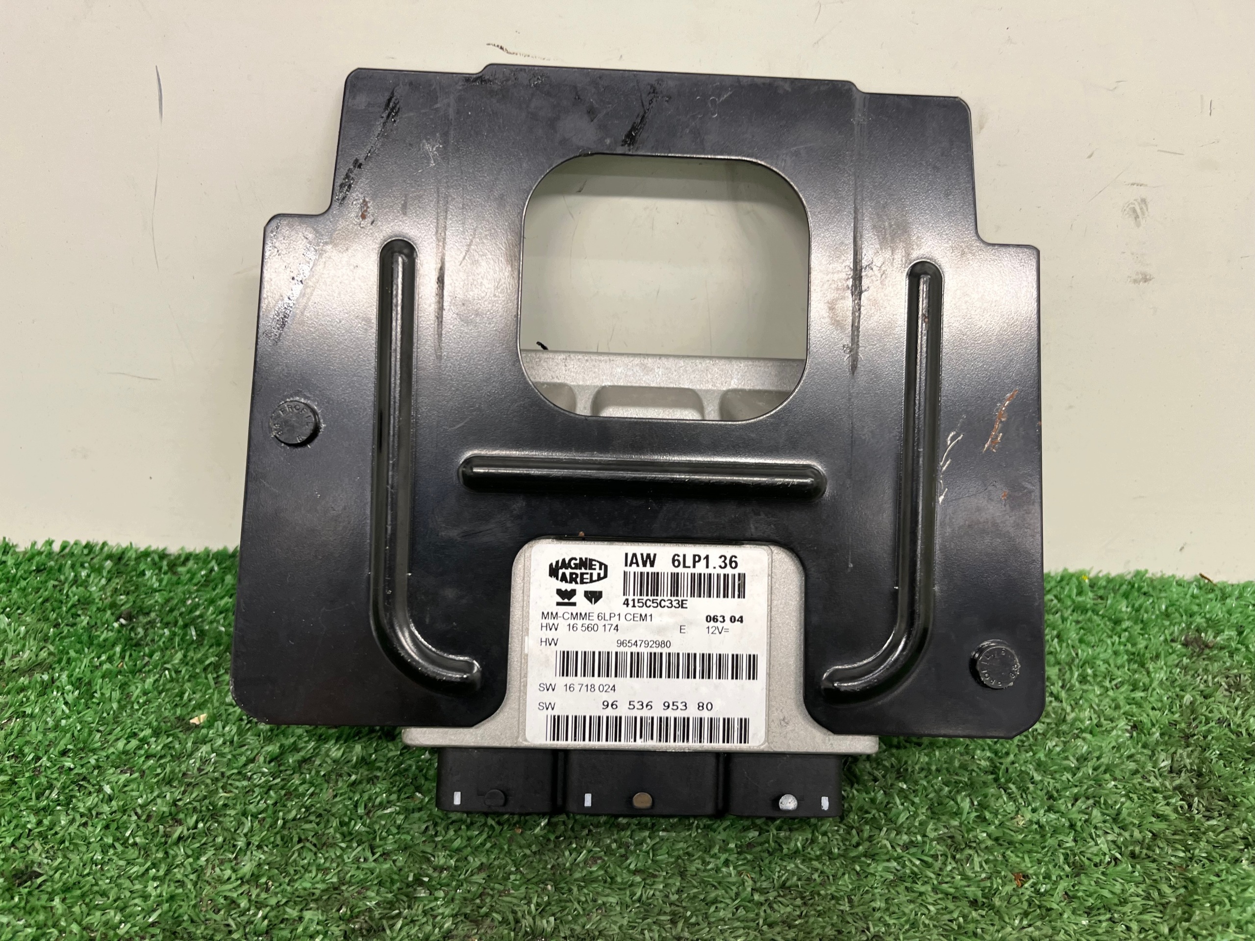 computer of the engine control unit CITROEN C4 9654792980