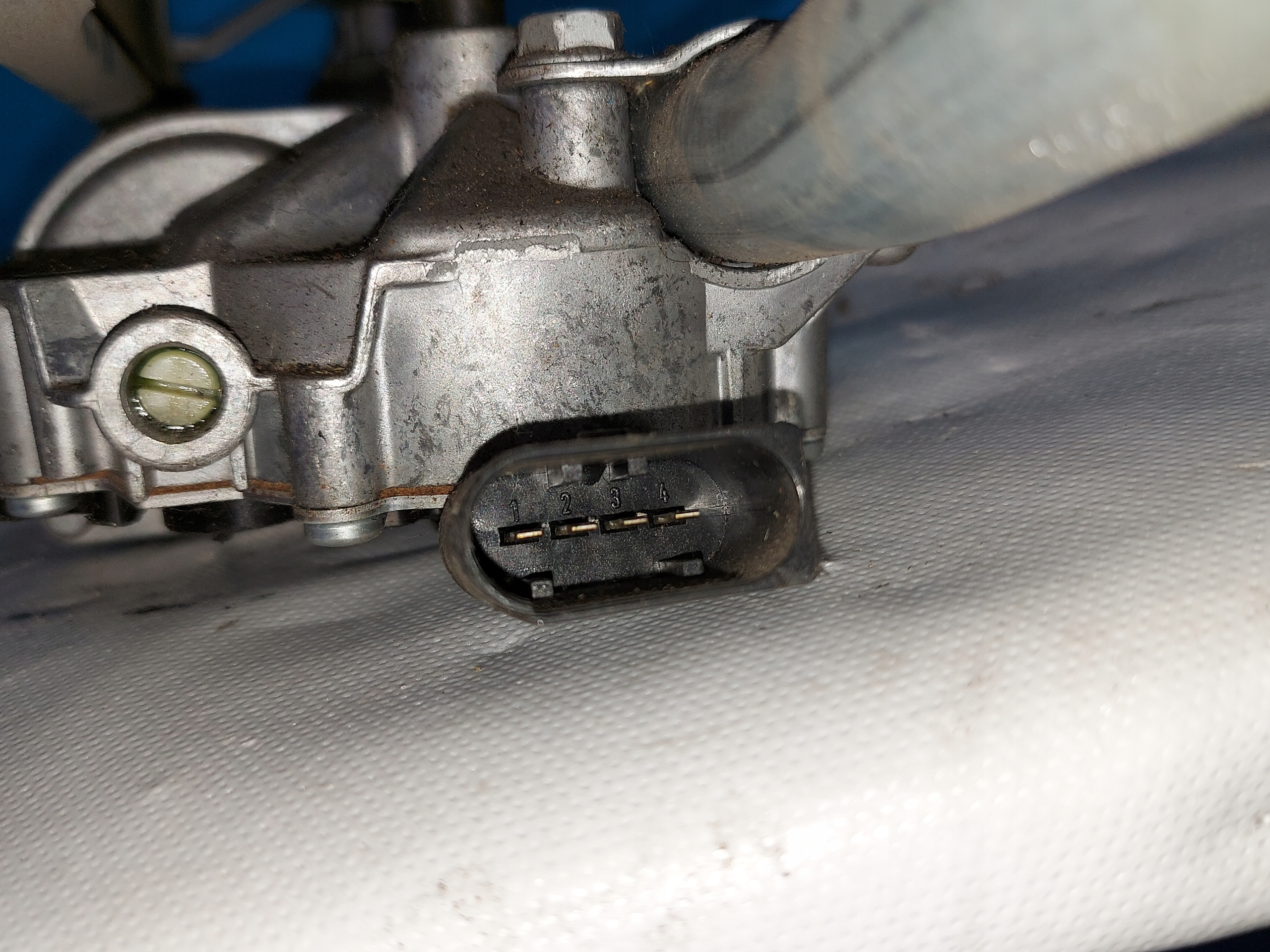 mechanismus stěračů BMW E92 7161711 předek