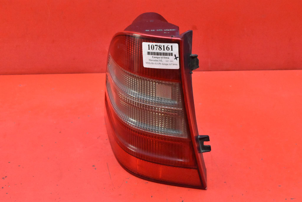light left rear part rear A1638200164 MERCEDES ML W163 97-01
