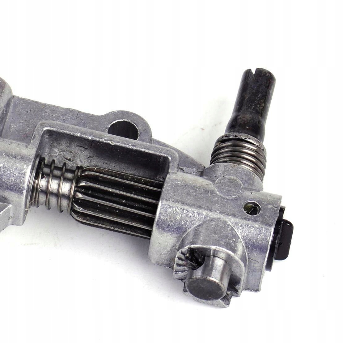 POMPKA POMPA OLEJU DO PIŁY SPALINOWEJ PILARKI Marka inna