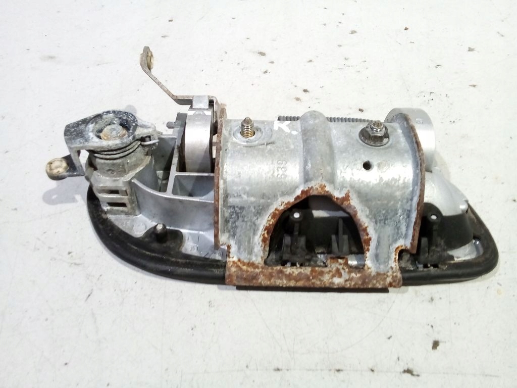 Volvo S80 and handle exterior left front 426-46