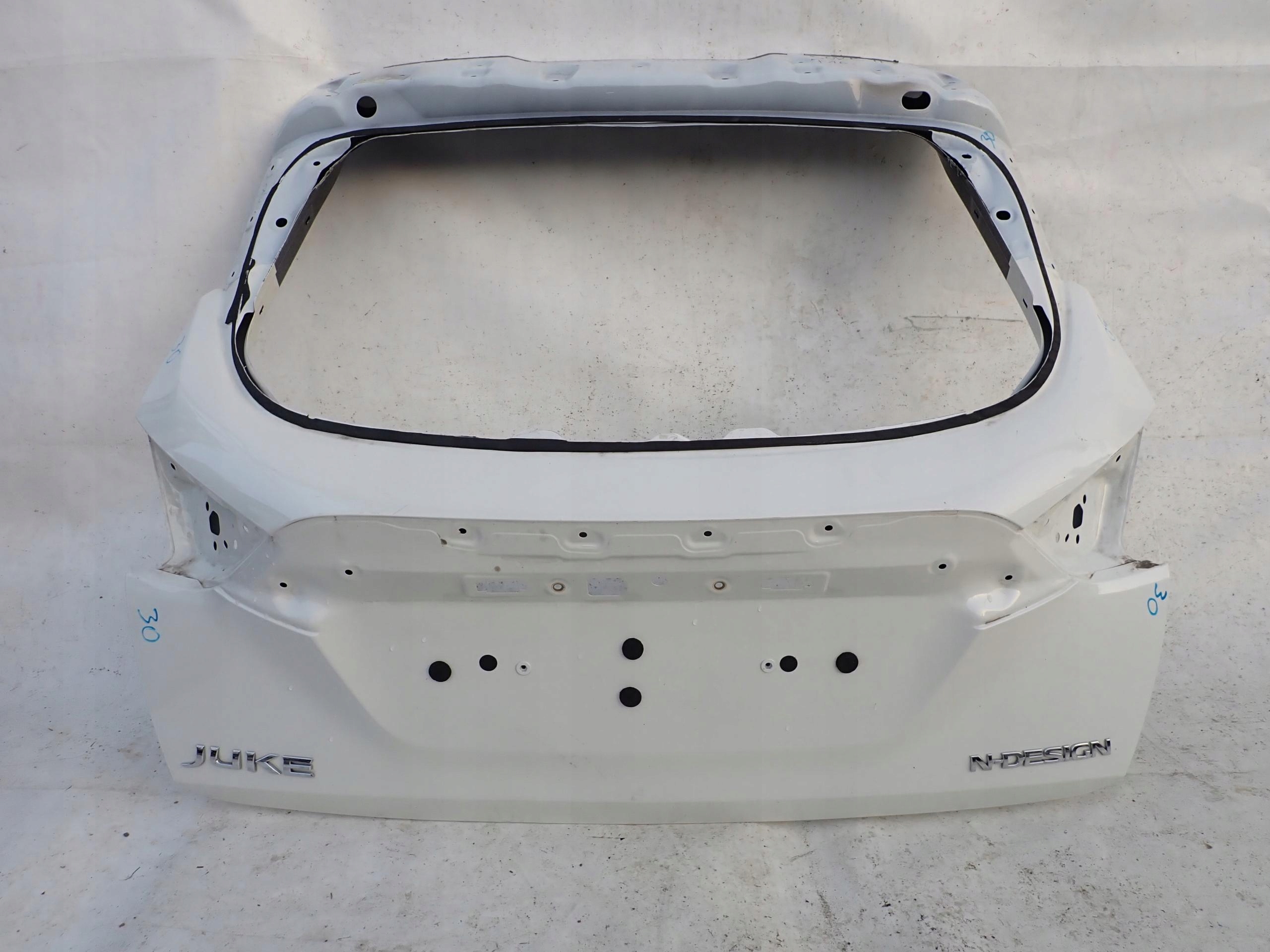 NISSAN JUKE II F16 19- trunk door boot