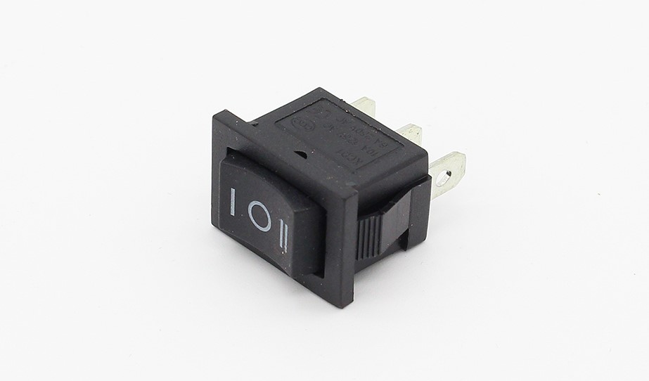 

Przełącznik kołyskowy 3pin