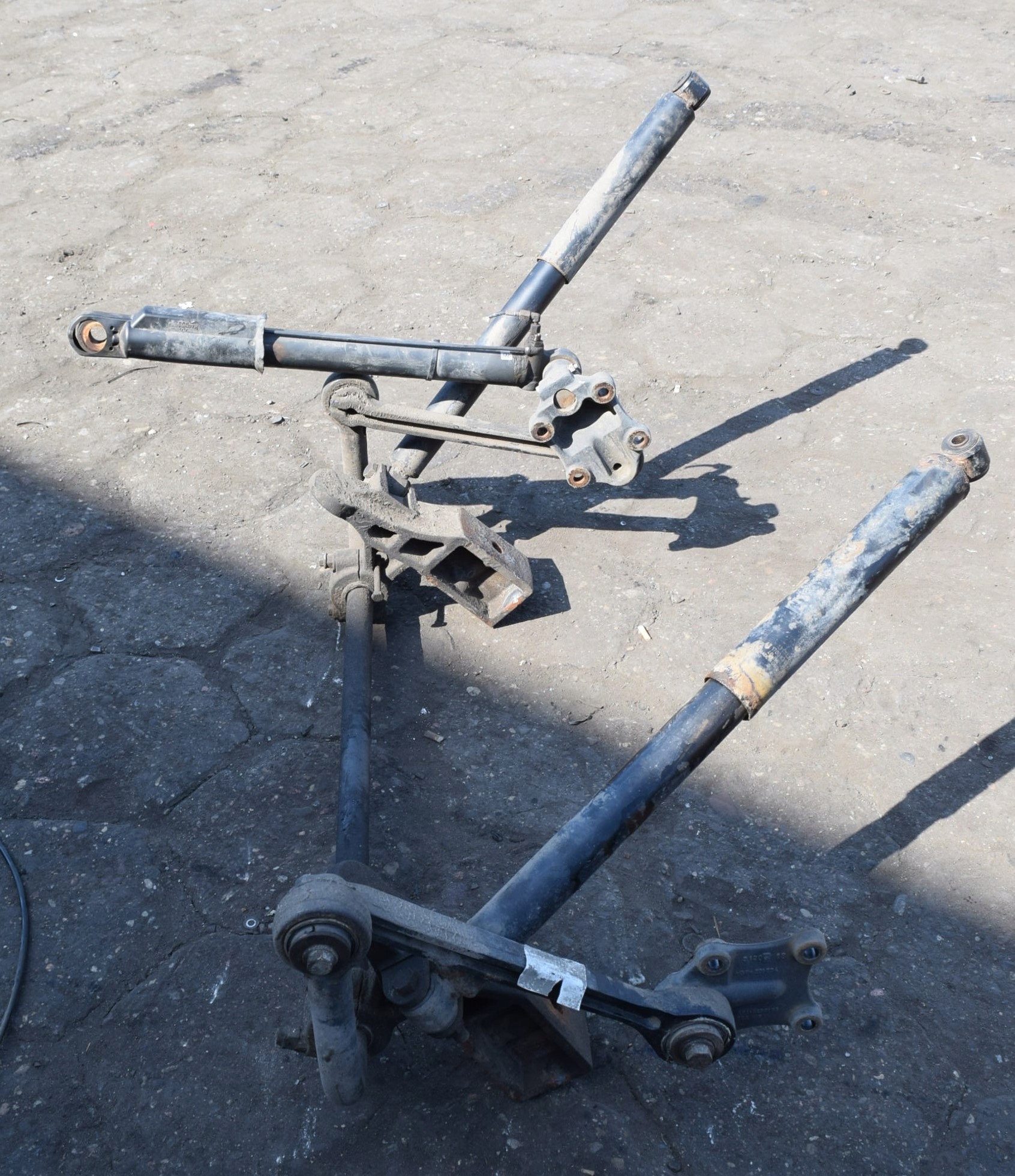 000011111 - ПЕРЕДНЯ ШТАНГА СТАБІЛІЗАТОРА ACTROS MP1 MP2 MP3