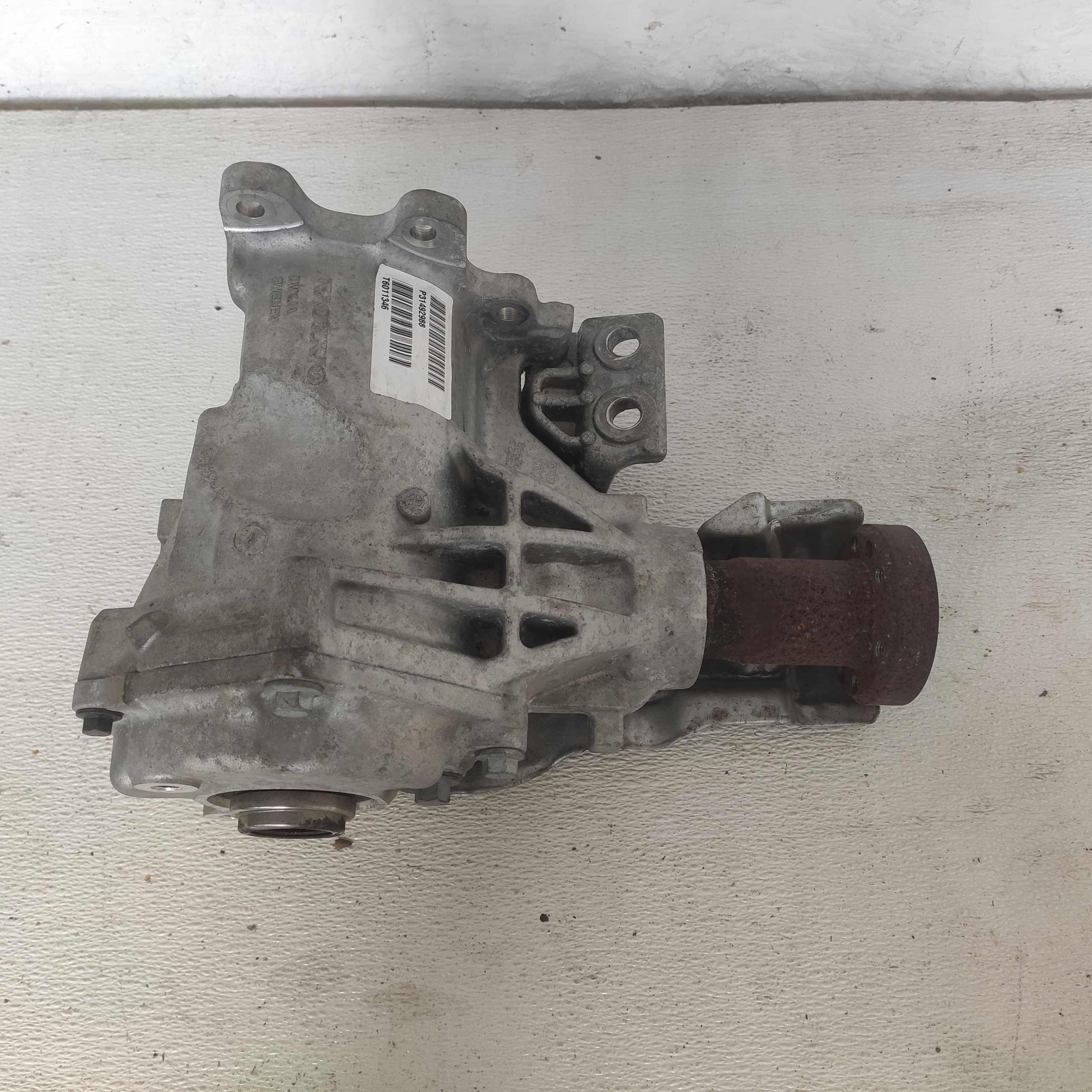 VOLVO XC40 2018 2.0T T5 control KATOWA REDUKTOR 31492988