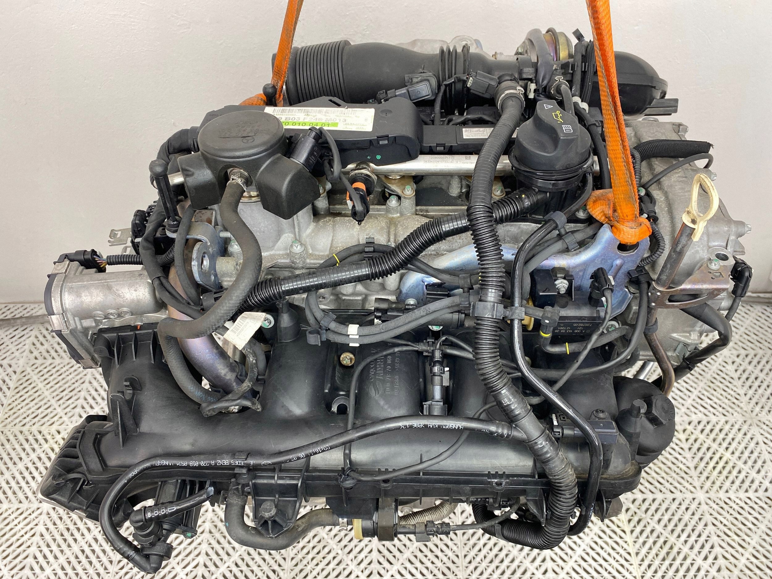Mercedes CLA180 W117 engine complete 270910 1.6 CGI M270.910