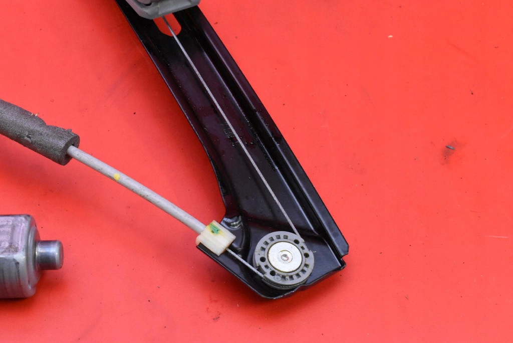 window regulator left front EU 5Q0959801B SKODA SUPERB 3 III HB 15-20