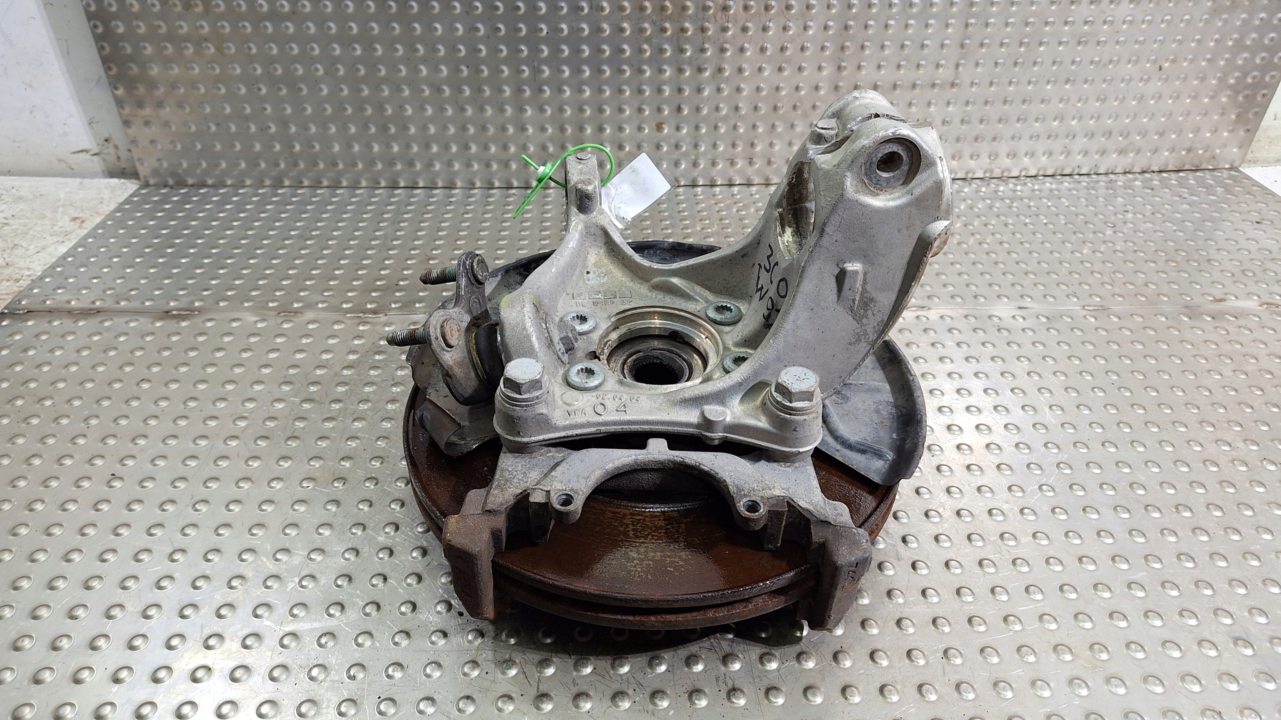 otoč levý předek 3C0407257G SHARAN ALHAMBRA 7N PASSAT B6 B7 CC A3 8P
