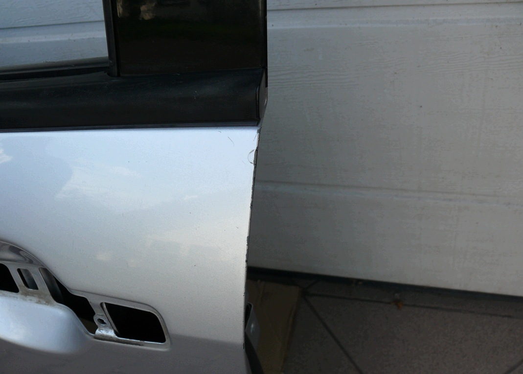 side door left front MITSUBISHI OUTLANDER and 1 03-06r. A31