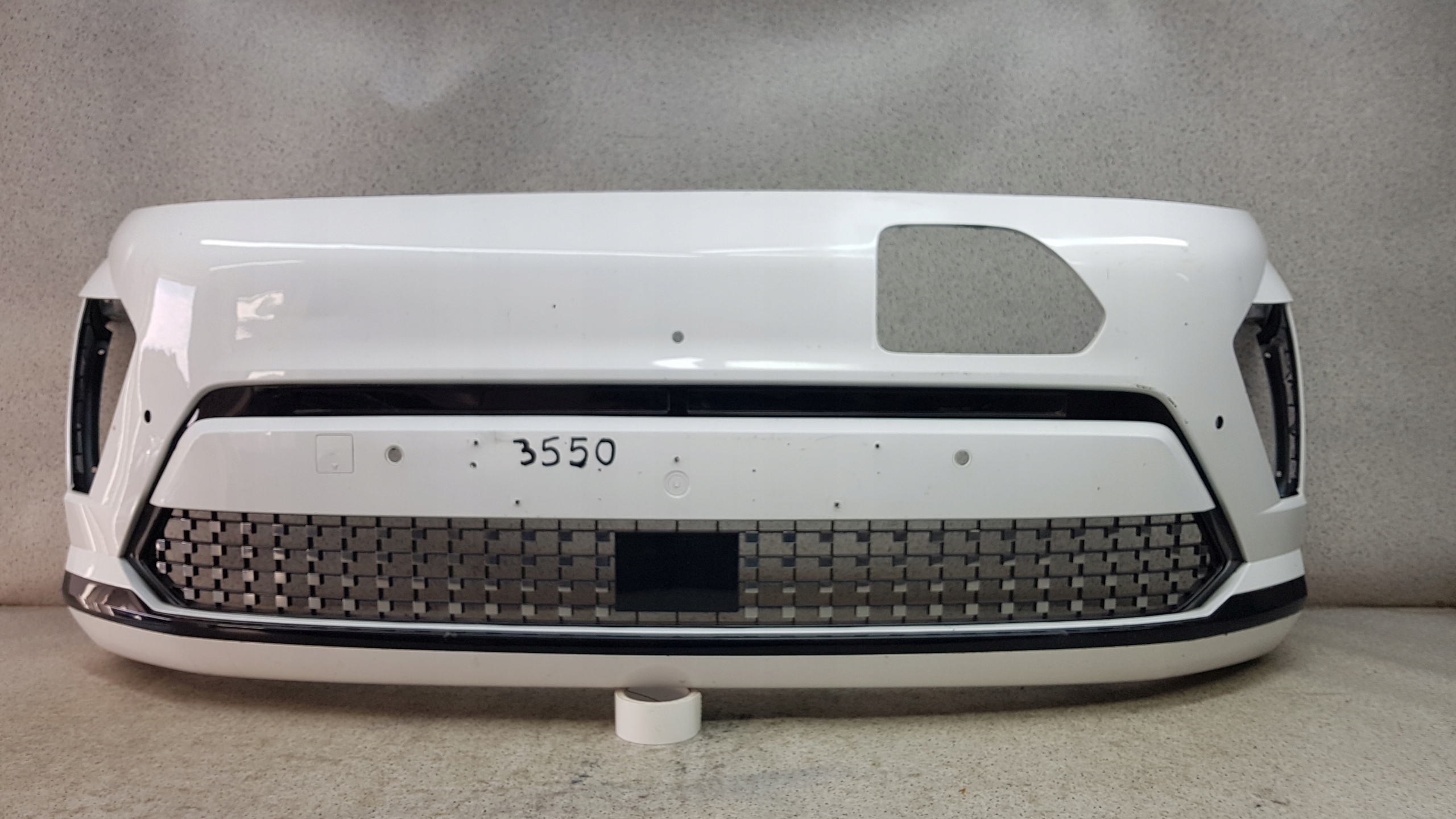 HYUNDAI KONA 2 II EV ELECTRIC 2024 - bumper front 3550