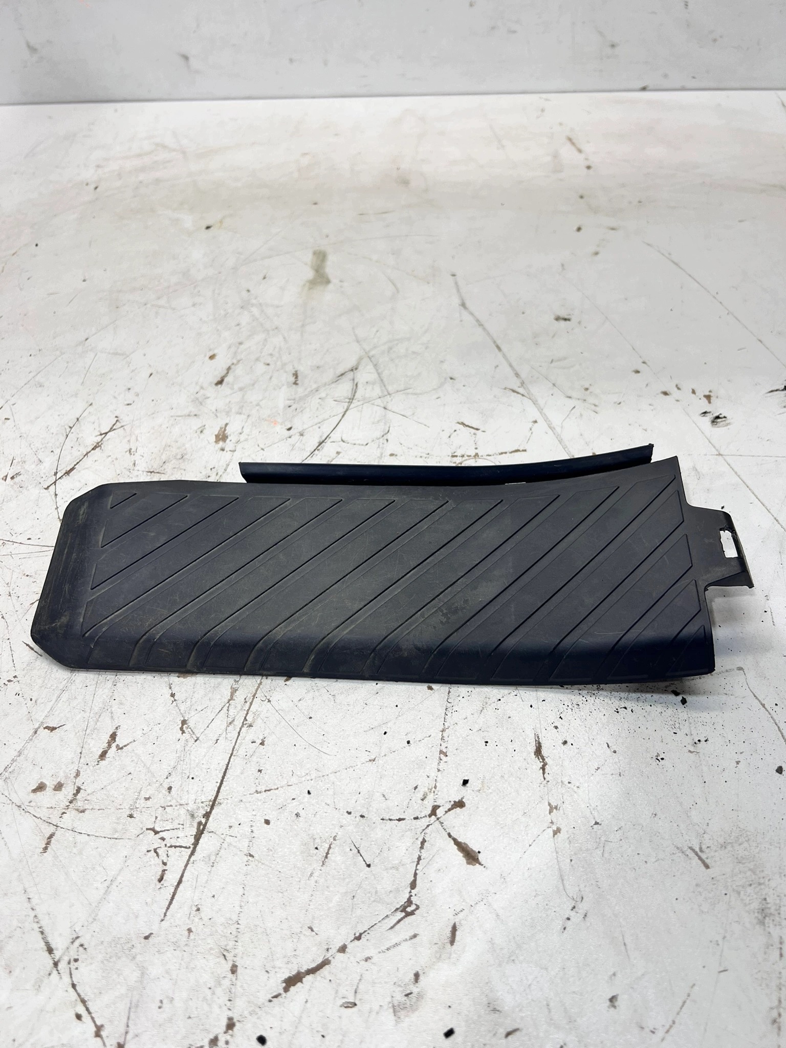 PODNOZEK PODSTOPNICA AUDI A6 C7 A7 4G8864777