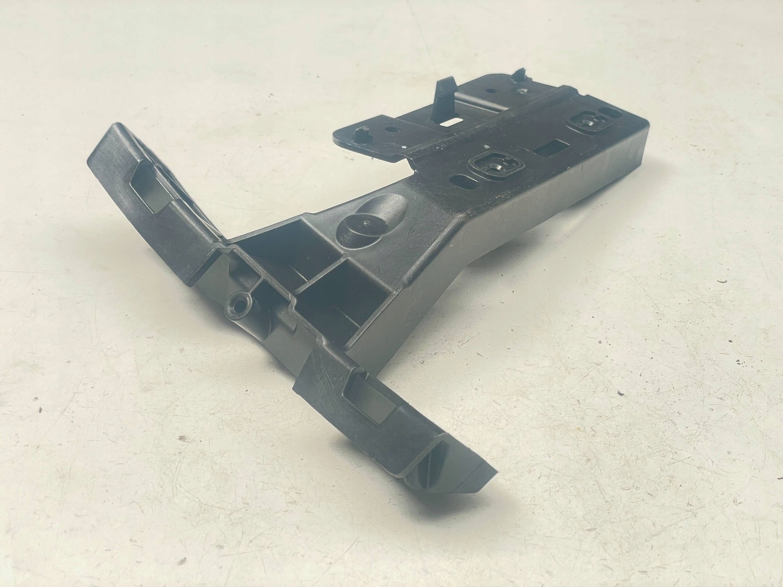 bumper bracket rear part Audi TT TTS RS Mk3 8S 8S0807253 original!!
