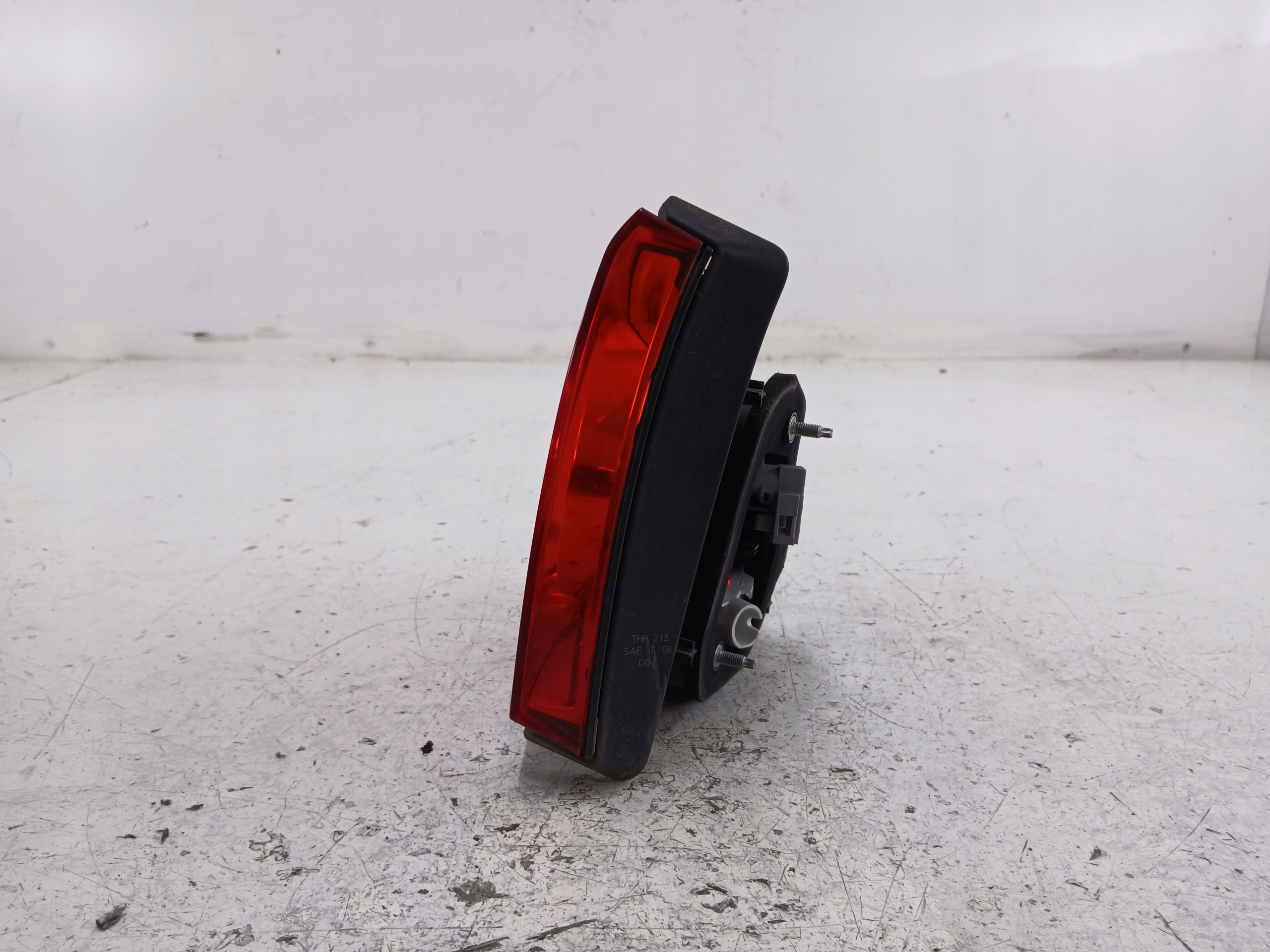 VW TIGUAN and 5N light right rear part trunk door