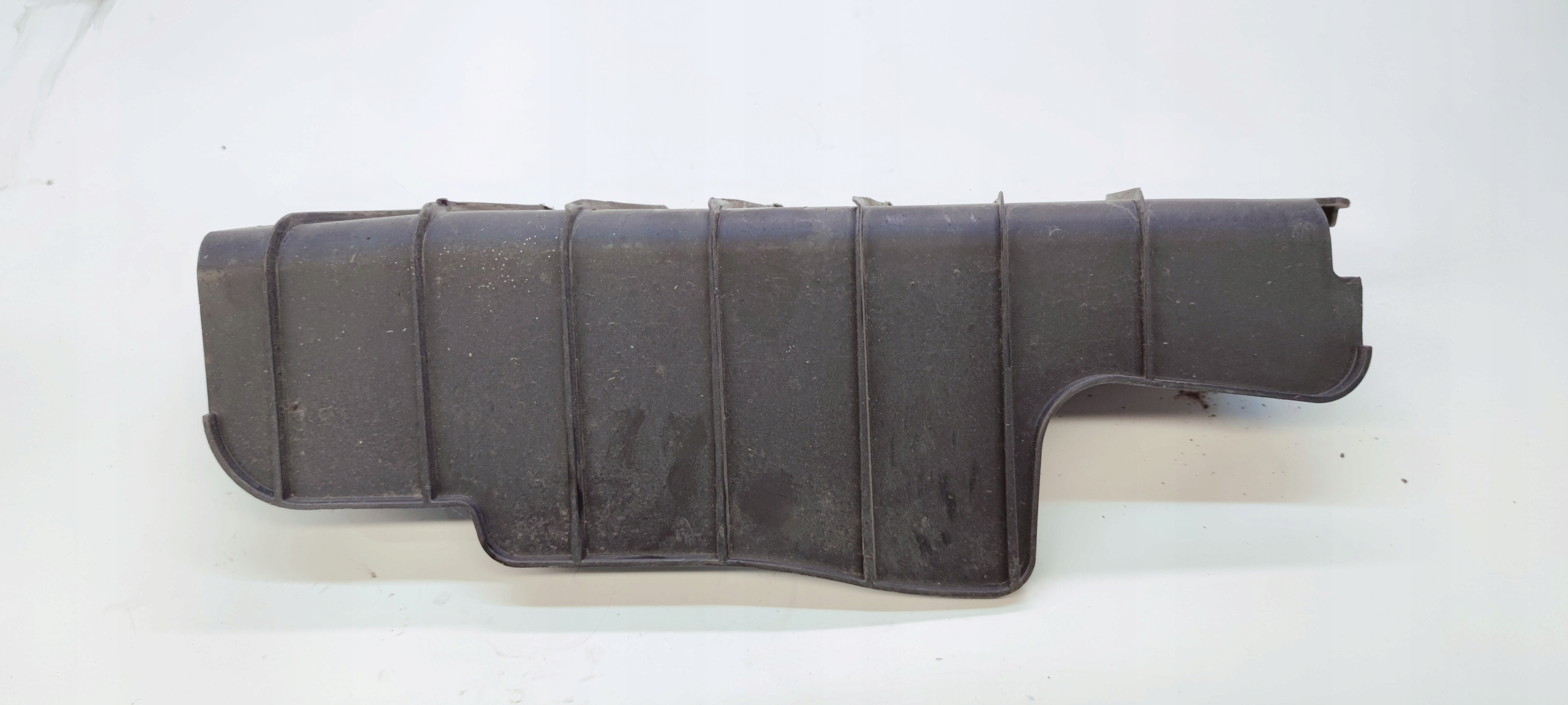 BLENDE ABDECKUNG DES QUERLENKERS LINKS HECK AUDI A4 B9 8W0505415D