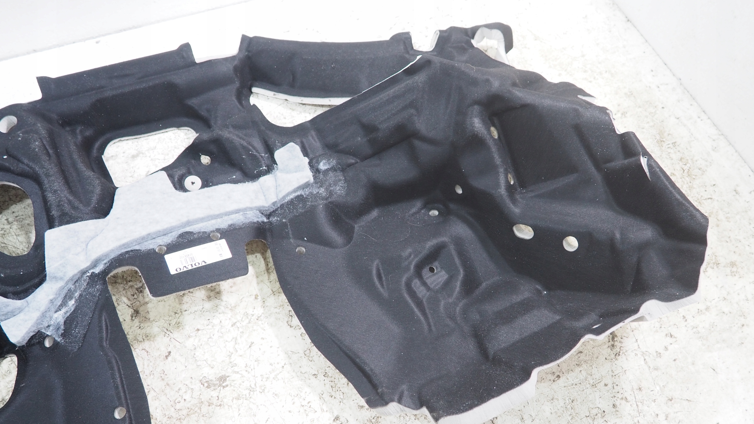 Volvo XC60 II soundproofing izolacja partition wall 32408122