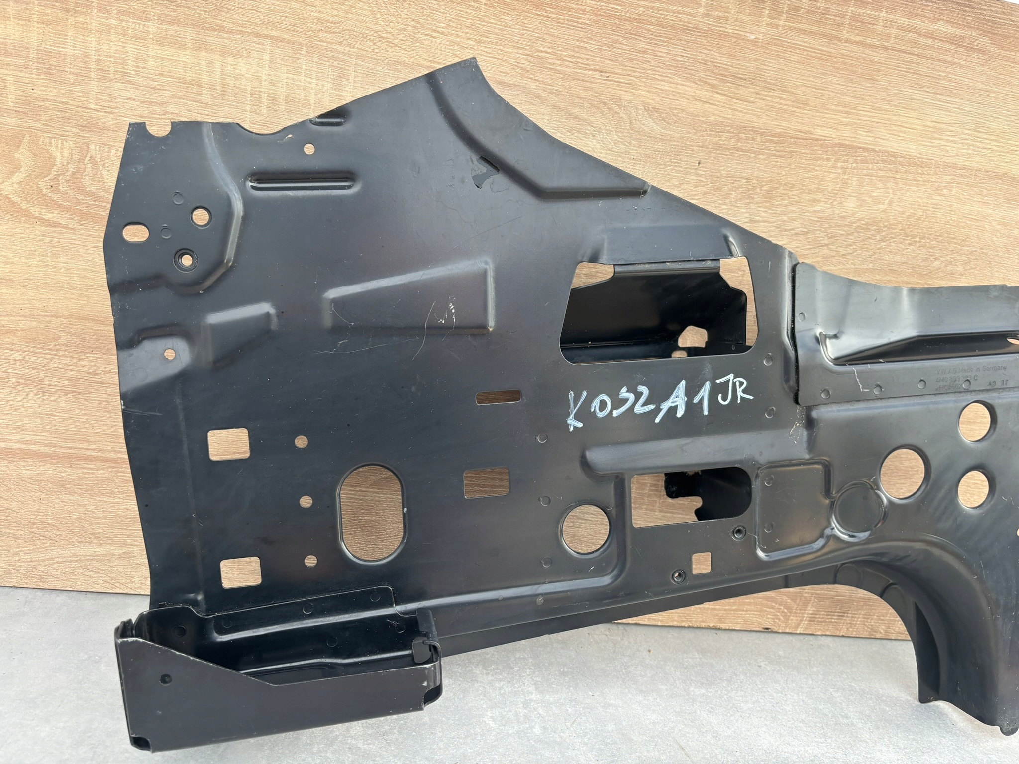 AUDI Q7 4M left quarter sheet metal threshold 4M0809393C KOSZA1JR