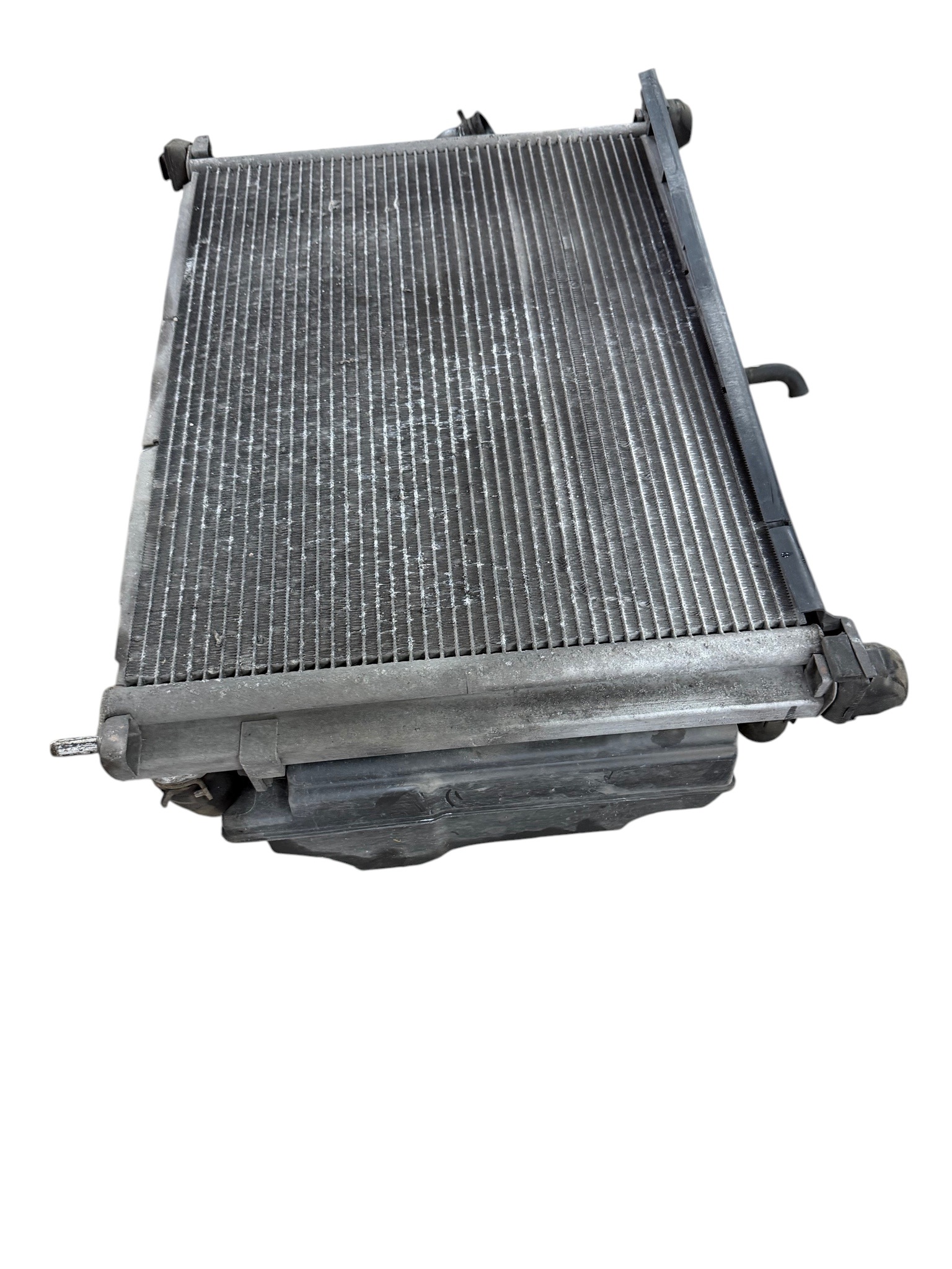 chladič ventilátor RENAULT CLIO III 1.6 16V