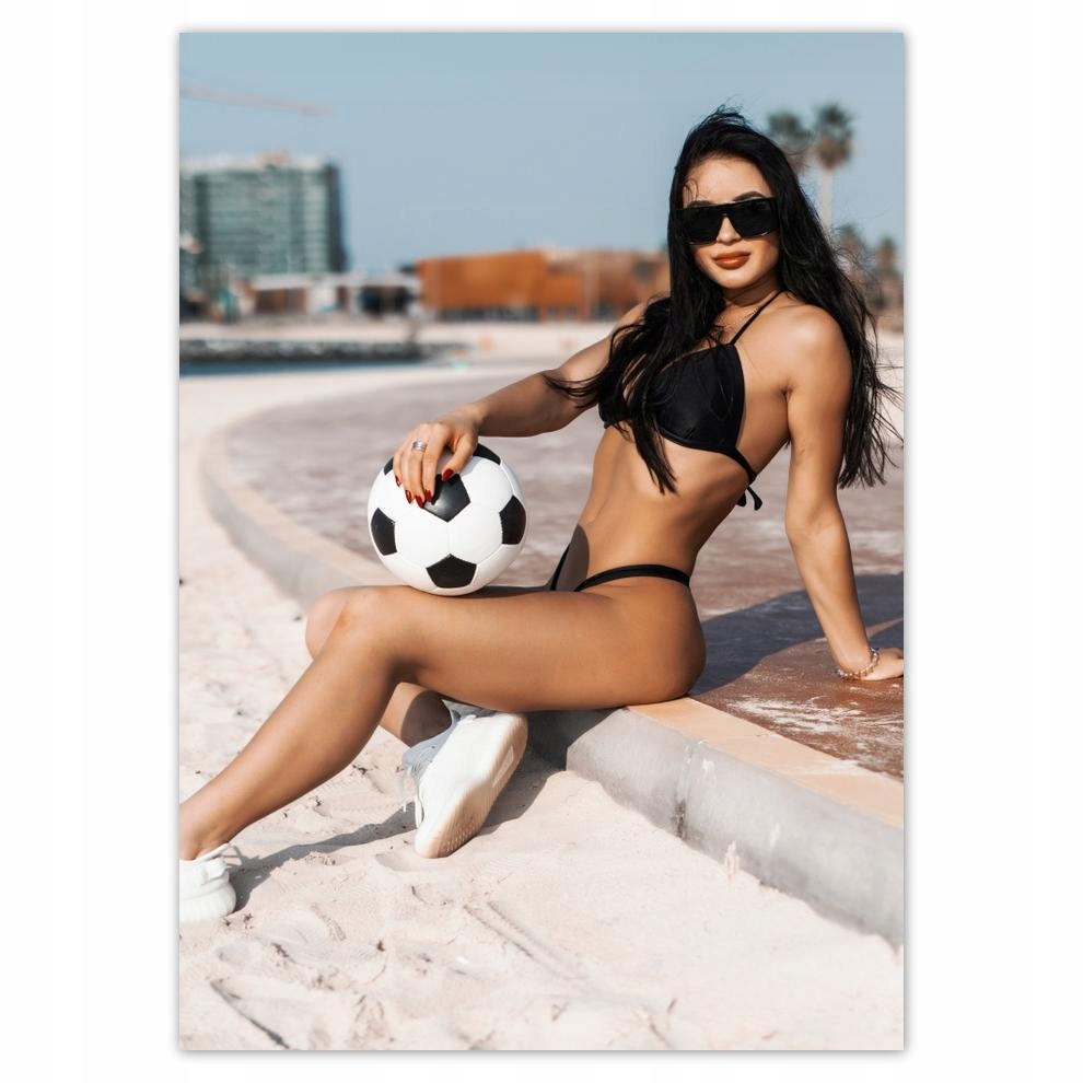 

Plakat 50x70 Laska z piłką footballową