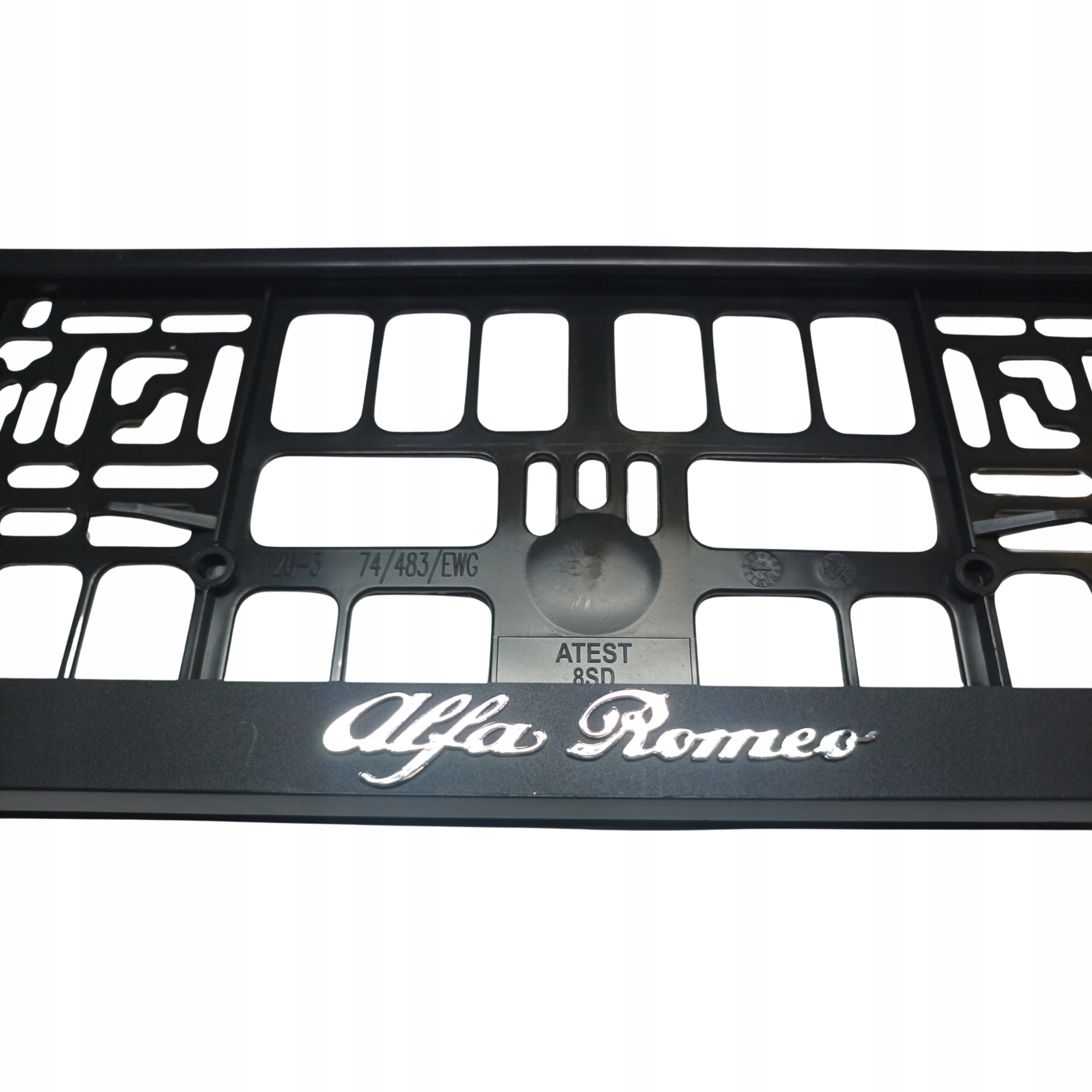 Ramka pod tablicę rejestracyjną Alfa Romeo czarna chromowany wzór