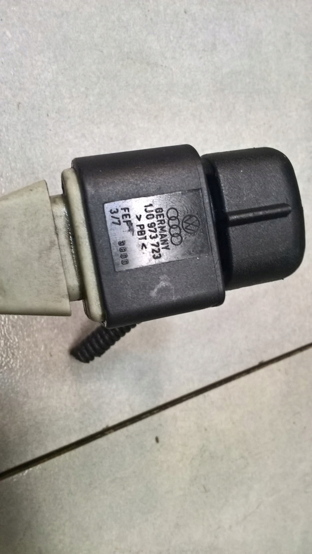 Sensor WALKA des Zahnrads VW TOURAN 2.0 TDI SS11037