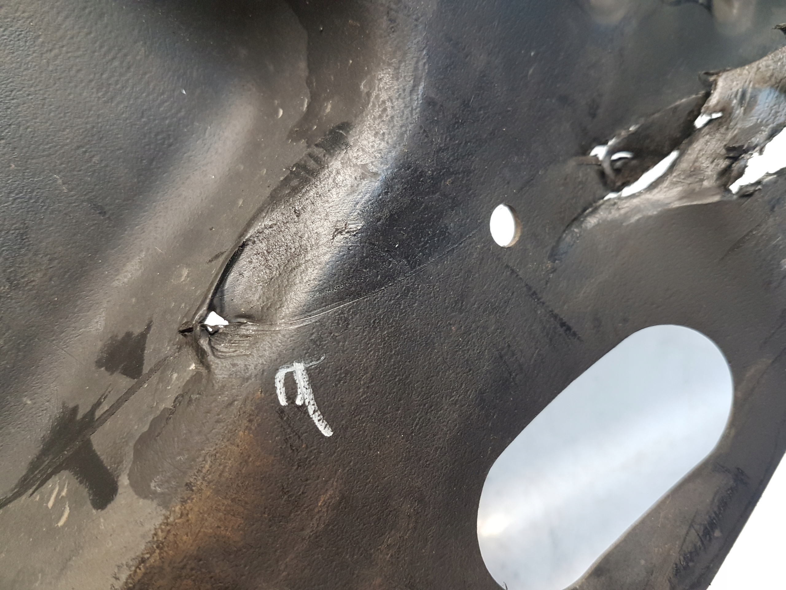 MASERATI LEVANTE cover chassis right 670032420