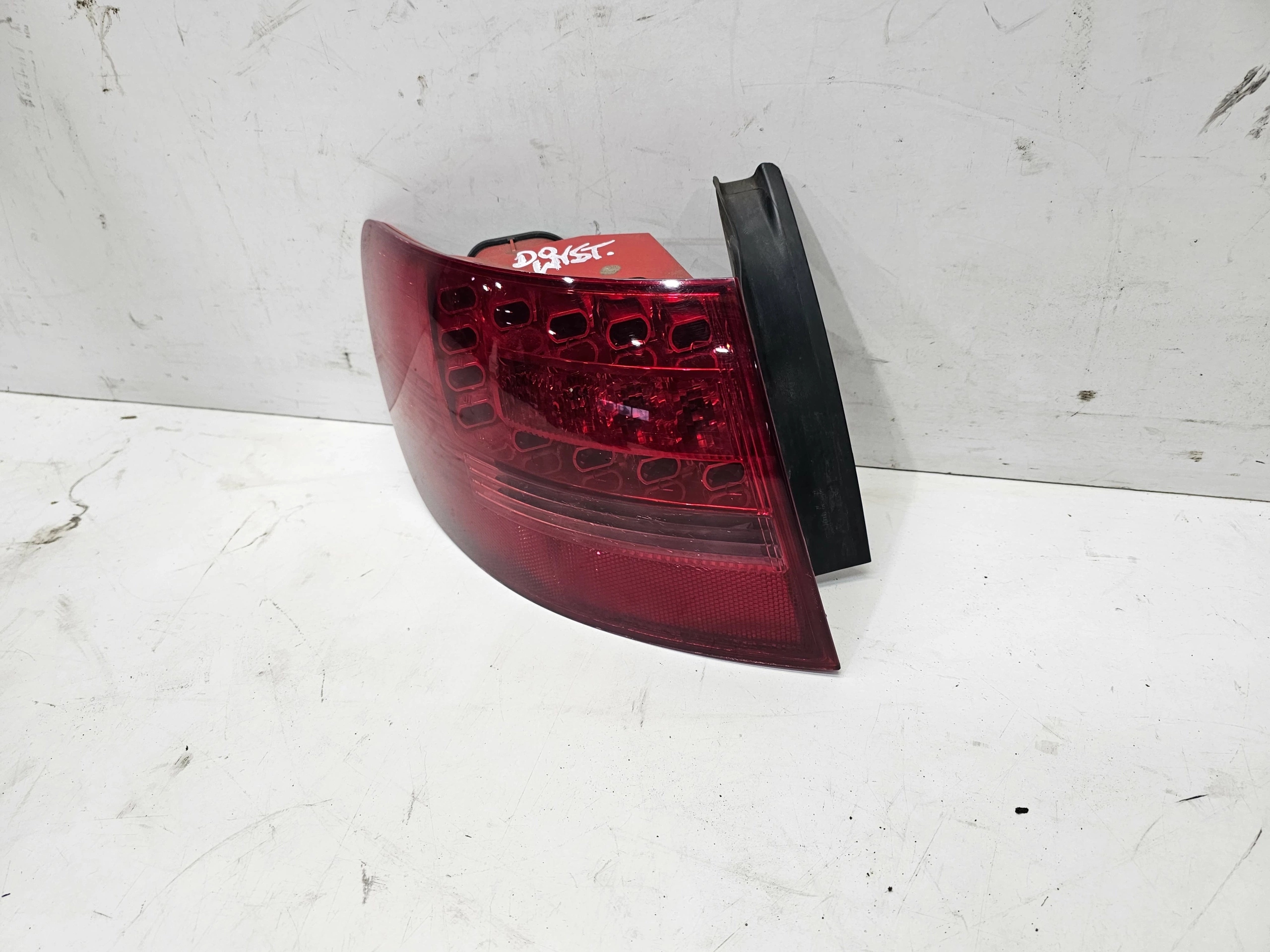 light left rear part W fender LED AUDI A6 C6 4F9945095B original