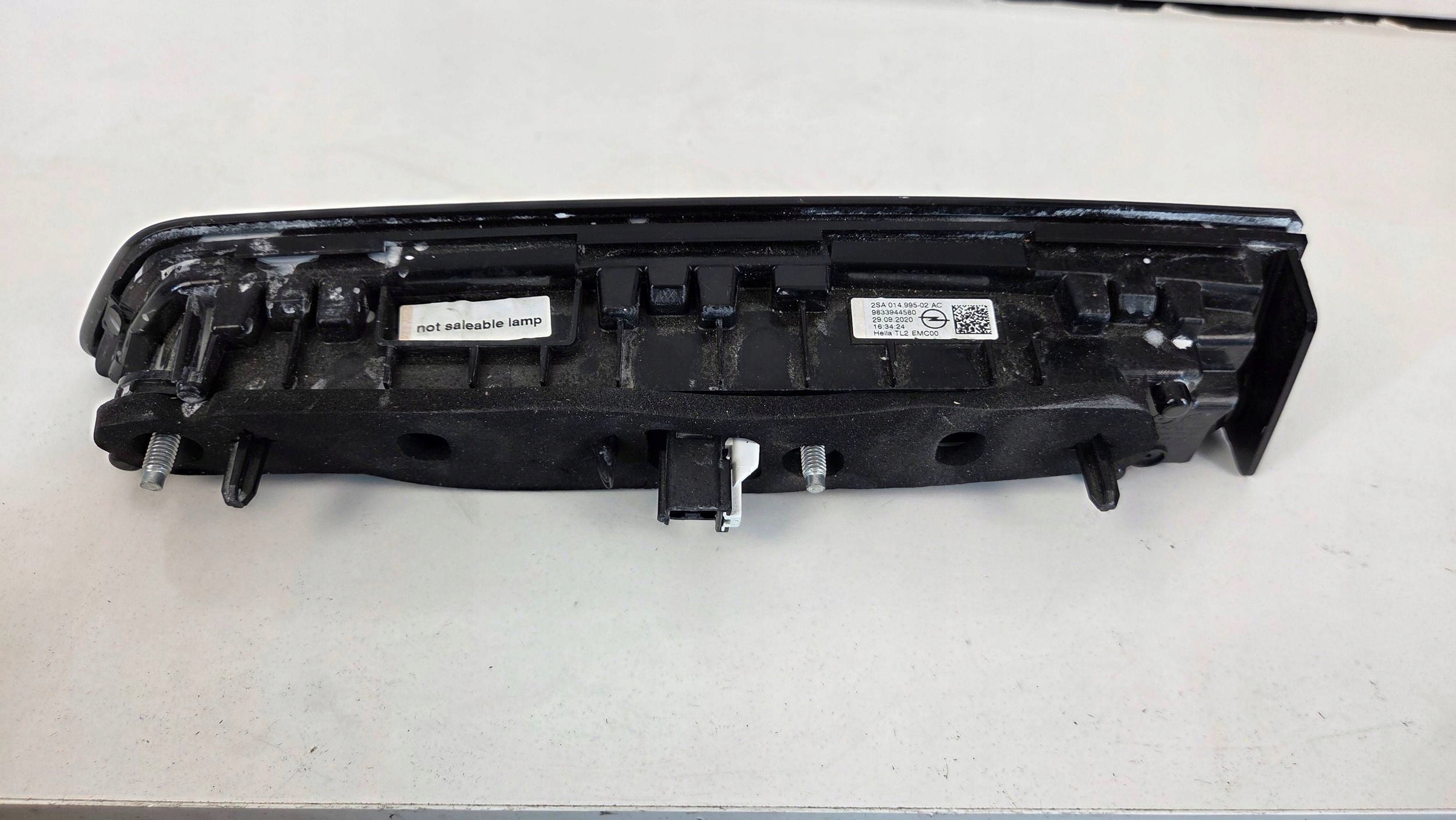Opel Mokka B 2 II LED right rear part light rear w klapie