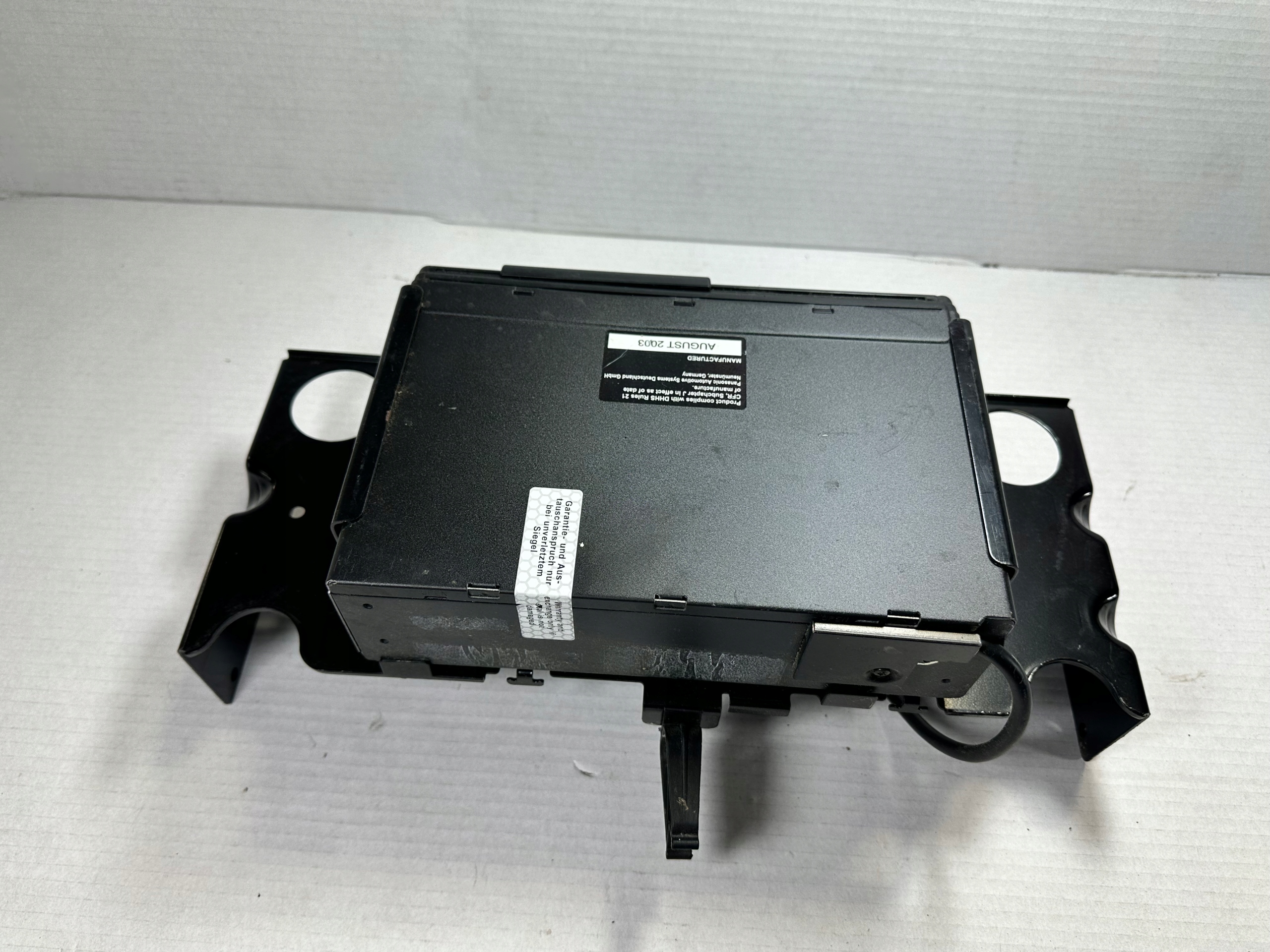 T5 7H ZMIENIARKA CD Producent części Volkswagen