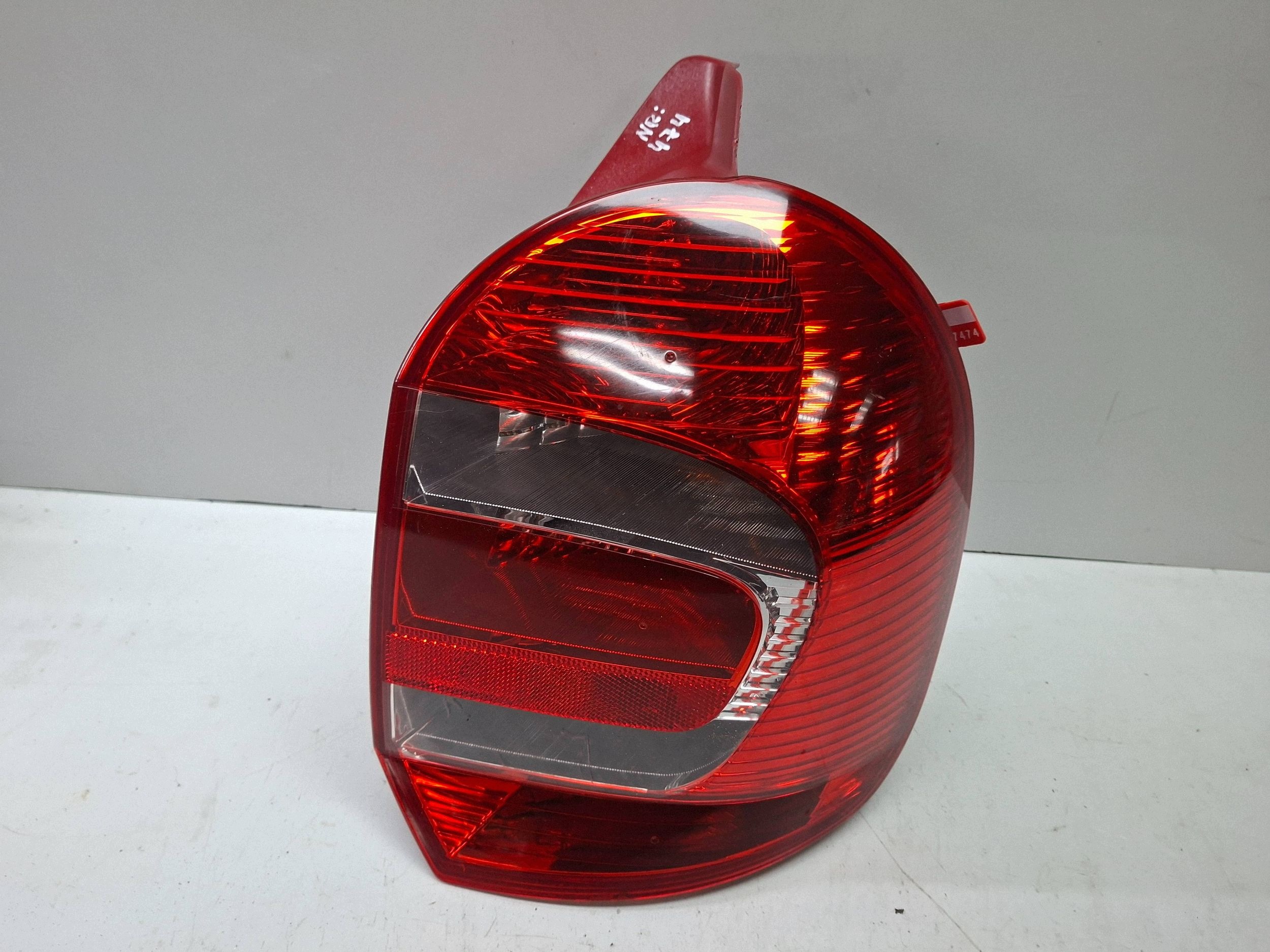 feu arrière droit 820102188N RENAULT MODUS LIFT 2008