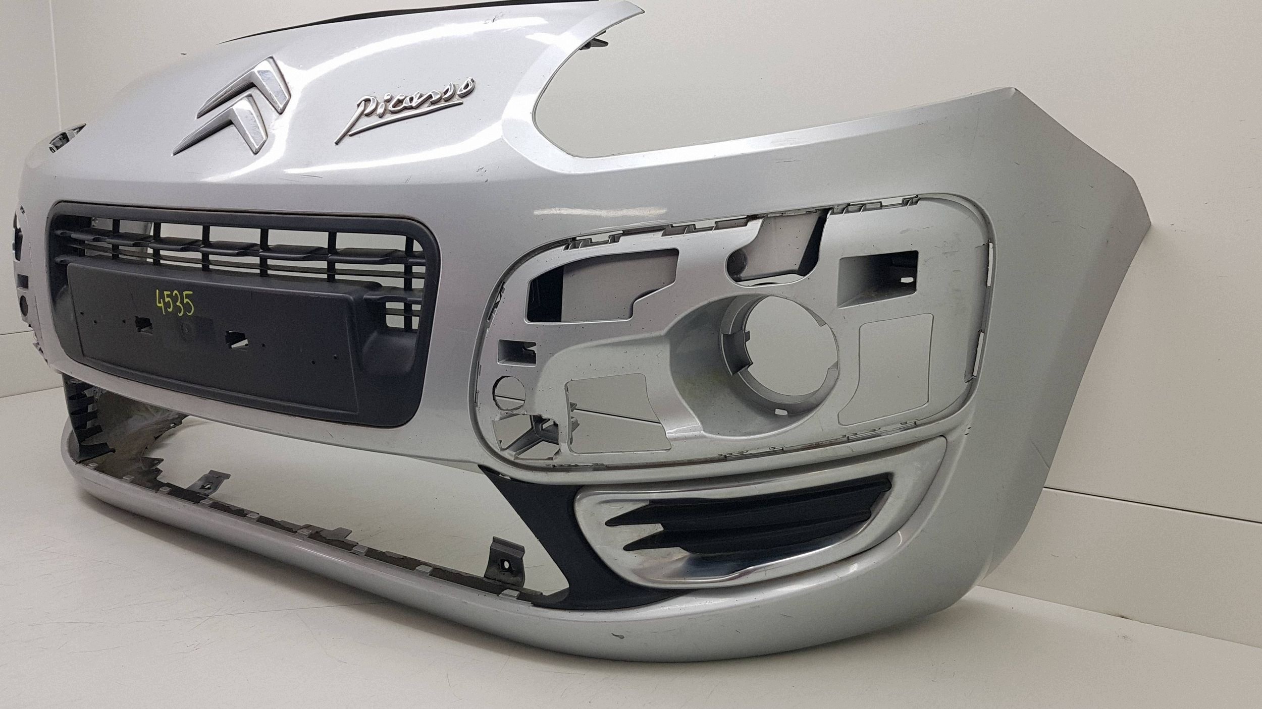 CITROEN C3 PICASSO 2008- bumper front 9681800777