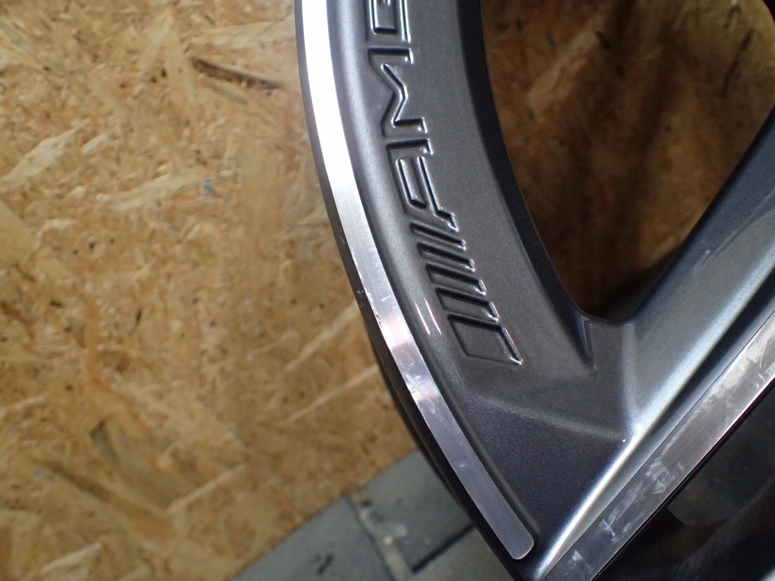 disk hliníkový E KLASA W213 AMG 18" 5X112