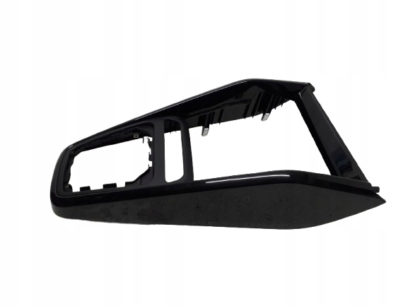 KIA STONIC 17- RAMKA DRĄŻKA BIEGÓW TUNEL ŚRODKOWY 84651-H8100