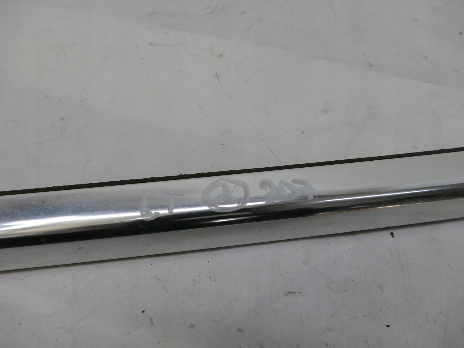 MERCEDES W207 A207 CABRIO moulding dust L.T.