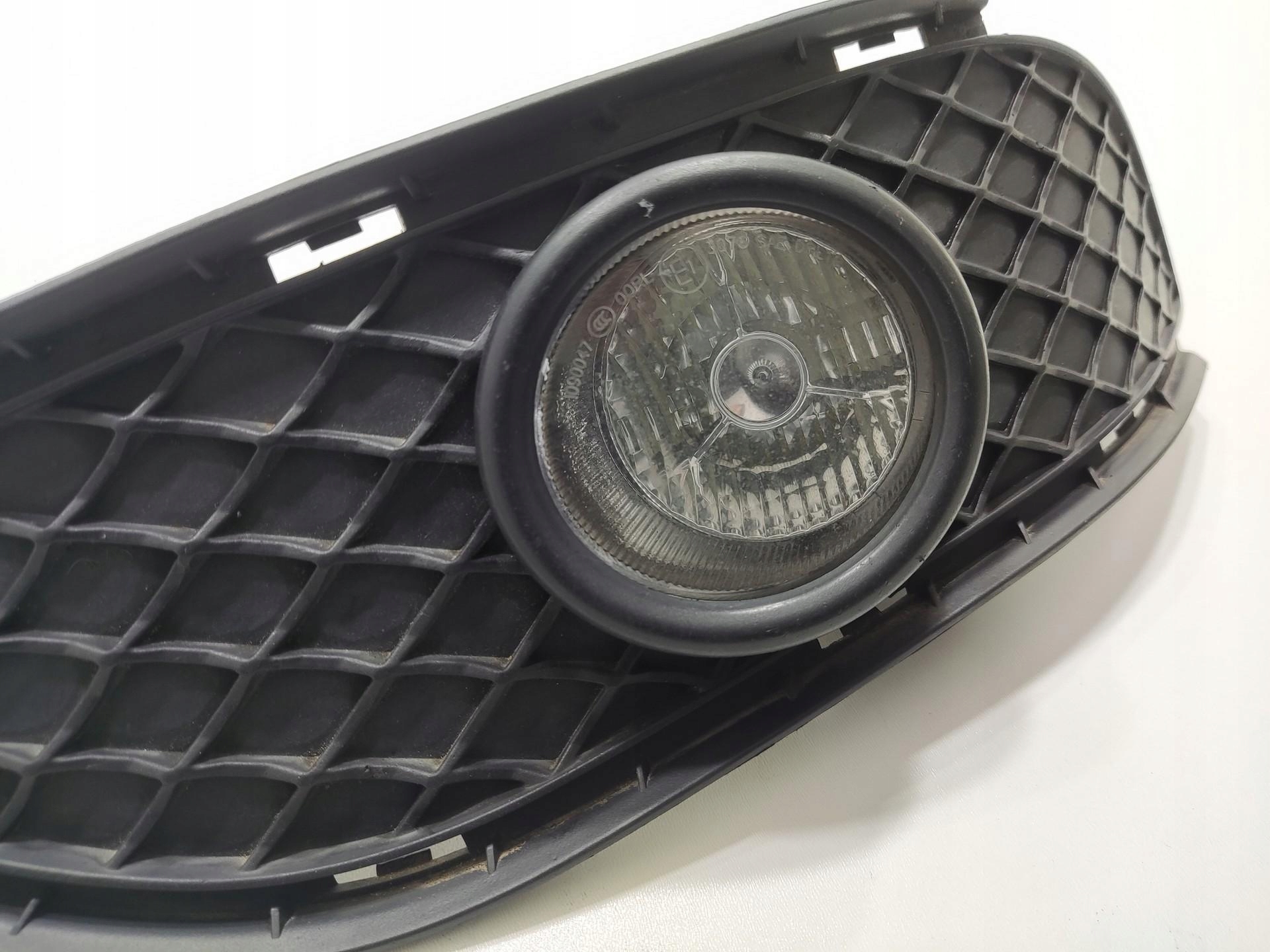 fog light grid left front MERCEDES B-KLASA W246 2011-2014 A2468850222