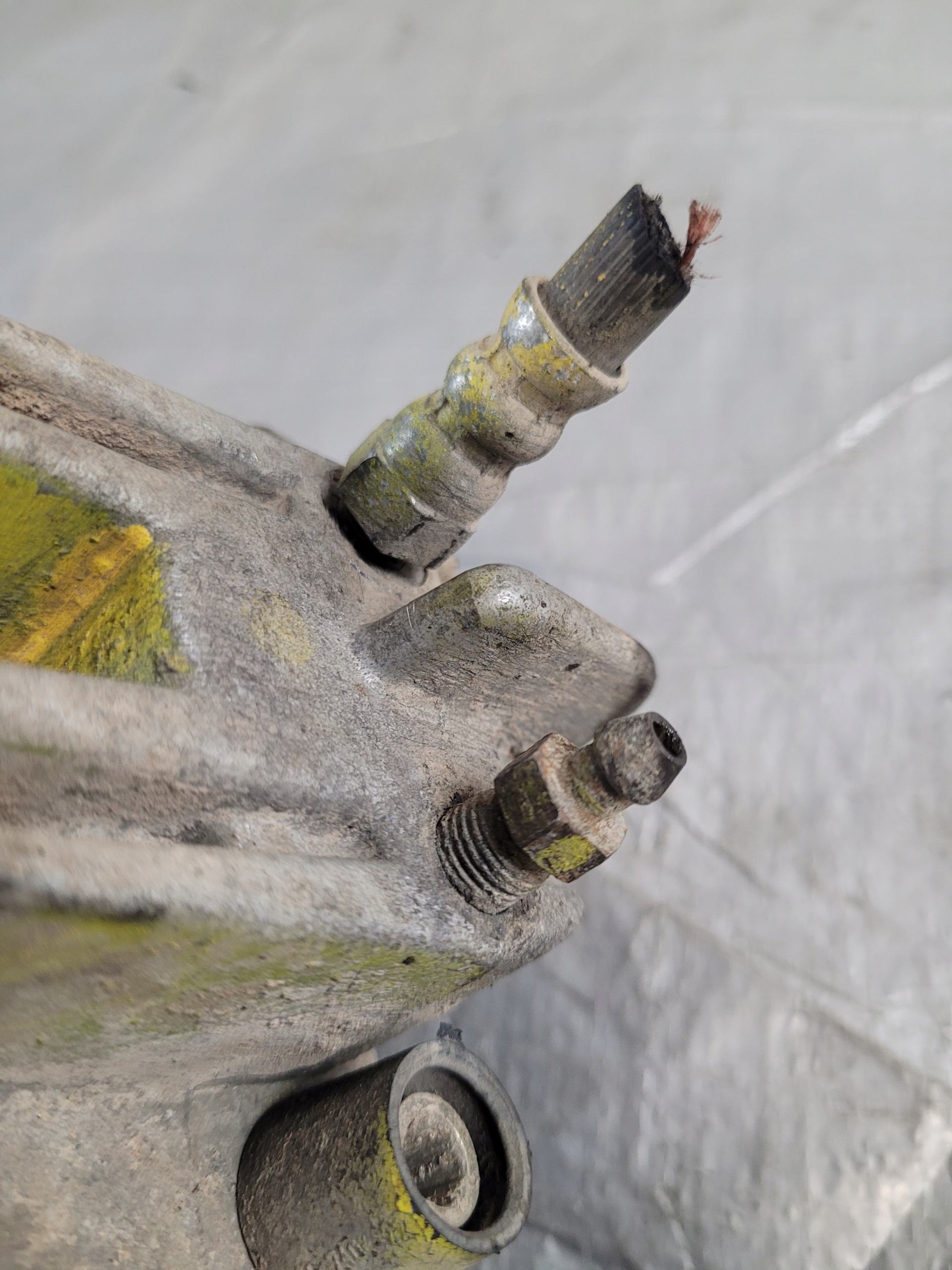 caliper brake right rear part 42/20 BMW E60 3.0D