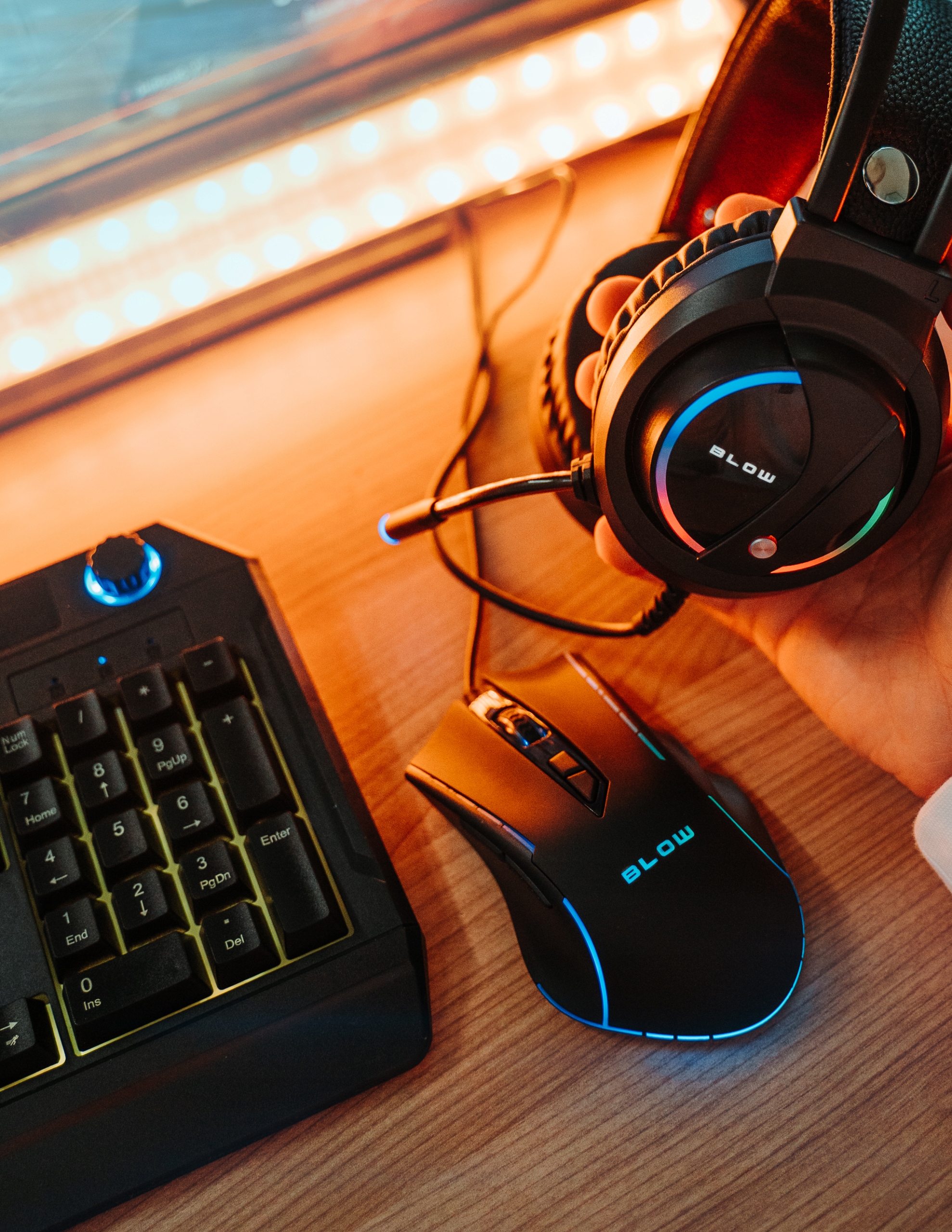 ZESTAW GAMINGOWY KLAWIATURA MYSZ MYSZKA SŁUCHAWKI DLA GRACZY RGB