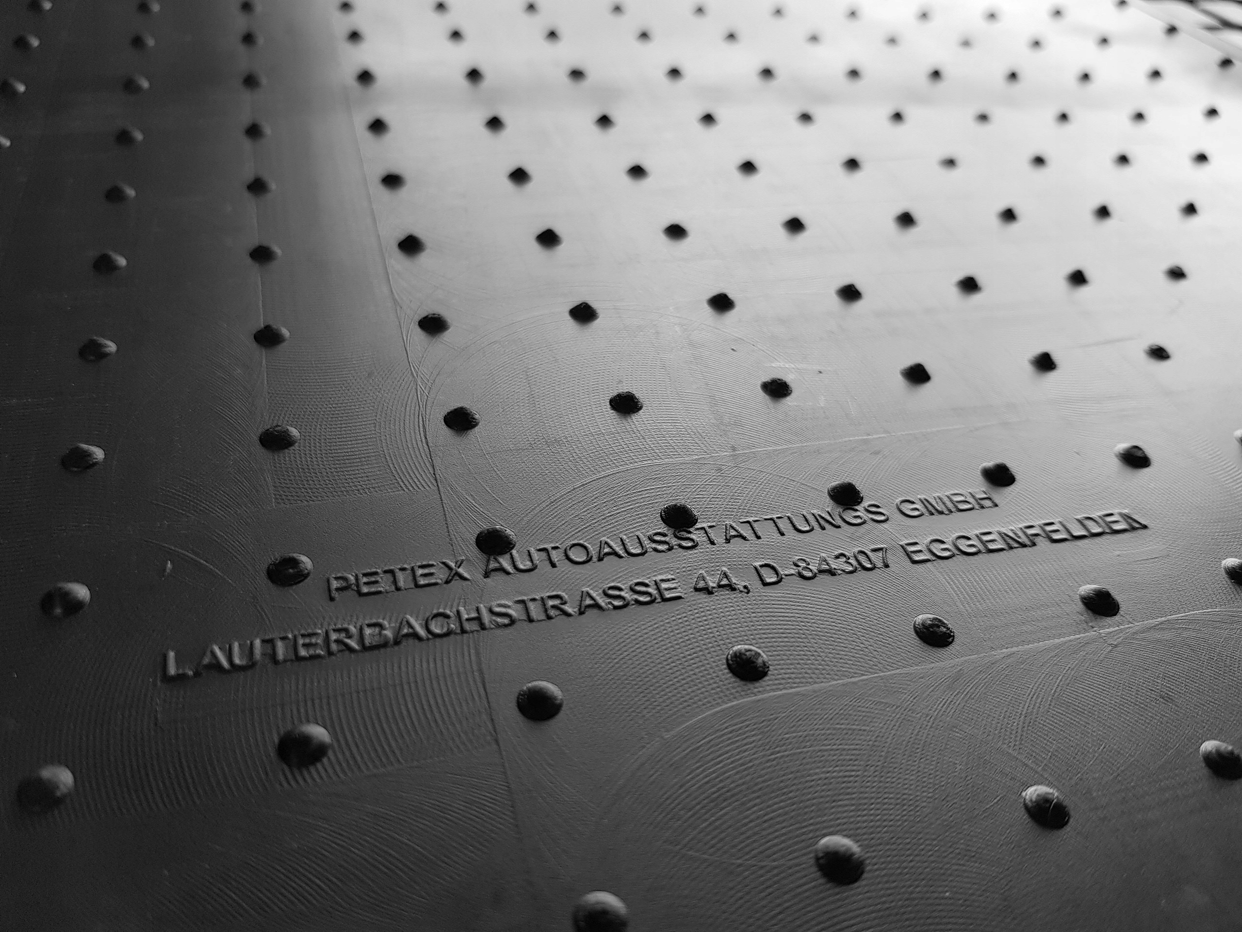 VW Transporter T5 Van 2003-2015 Dywaniki gumowe Kolor czarny