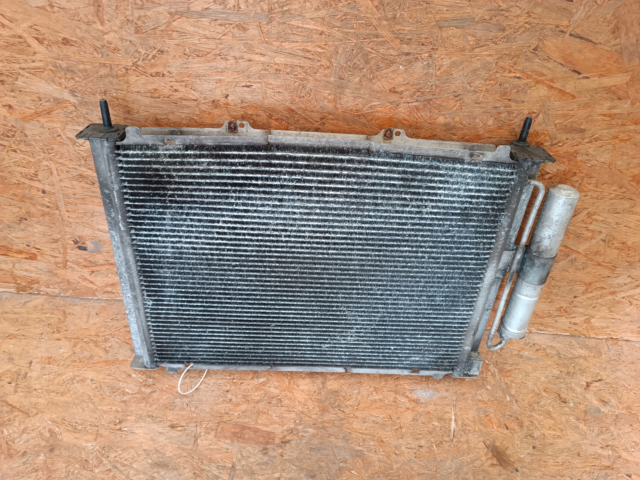 CHŁODNICA KLIMATYZACJI RENAULT KANGOO 01- 1.2 1.5 1.6 DCI 8200267994 Numer katalogowy części 8200267994