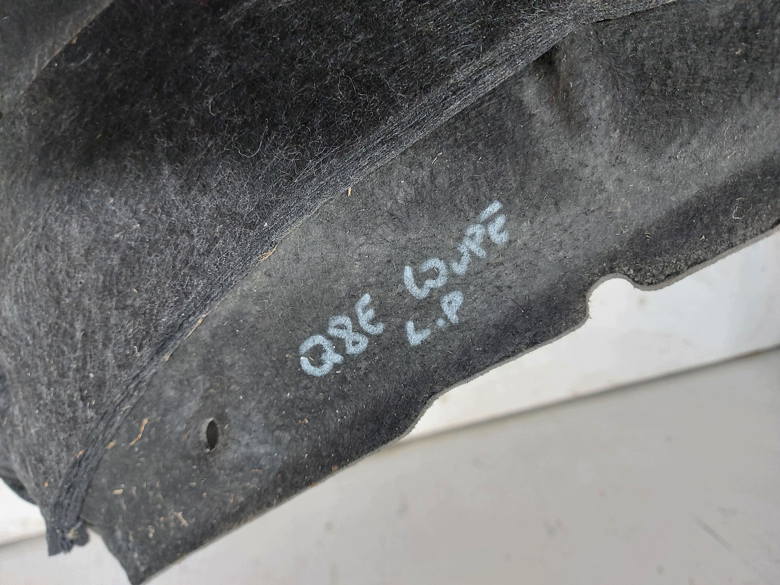 Audi Q8 E-TRON SportBack 4KE mudguard left front front oryg