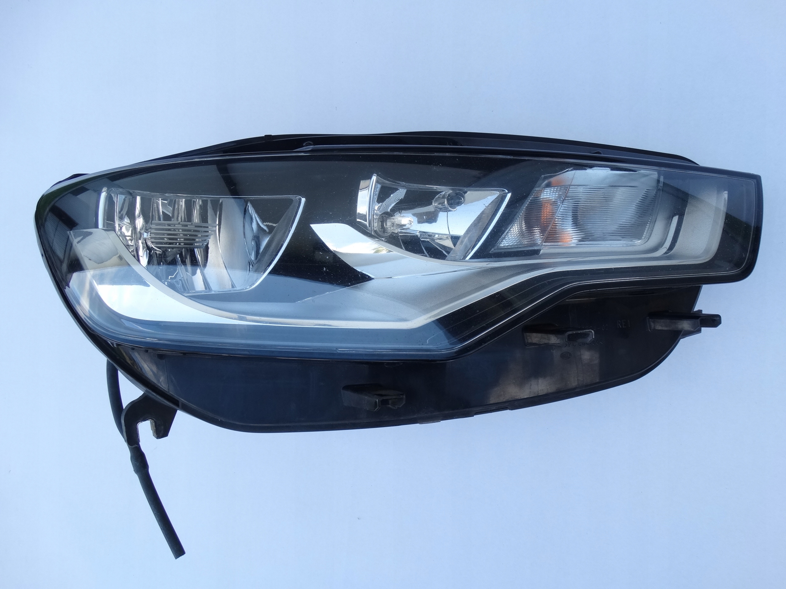AUDI A6 C7 11-14 LAMPA PRAWY PRZÓD PRZEDNIA PRAWA MOCOWANIA CAŁE ORYGINAŁ