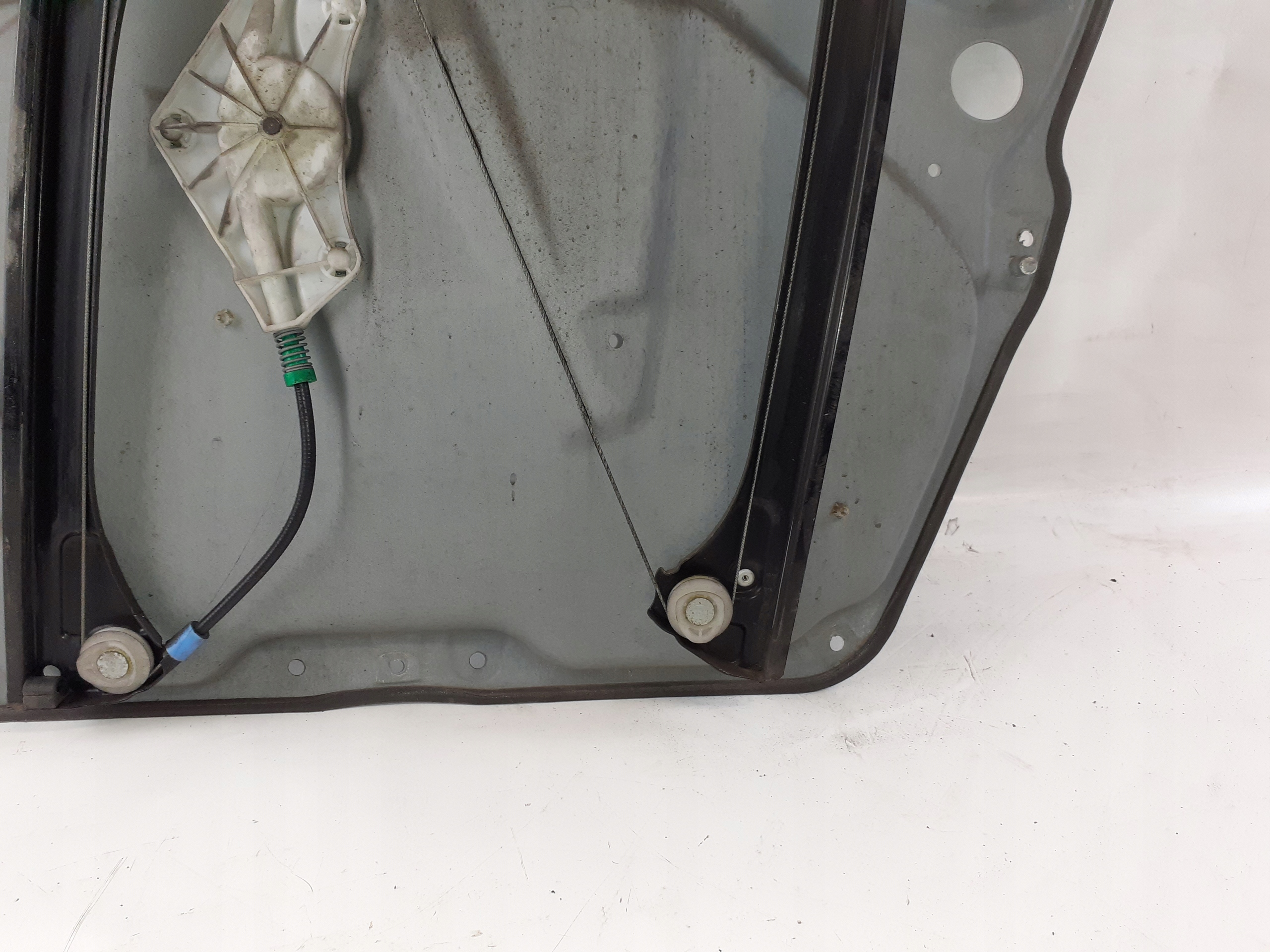 MERCEDES B W245 lift front left