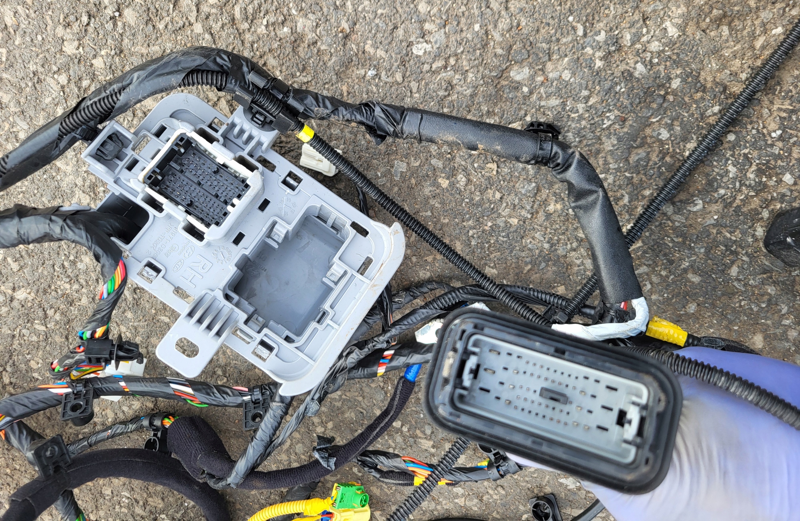 bundle wiring HYUNDAI TUCSON III LIFT TL1 OE EU