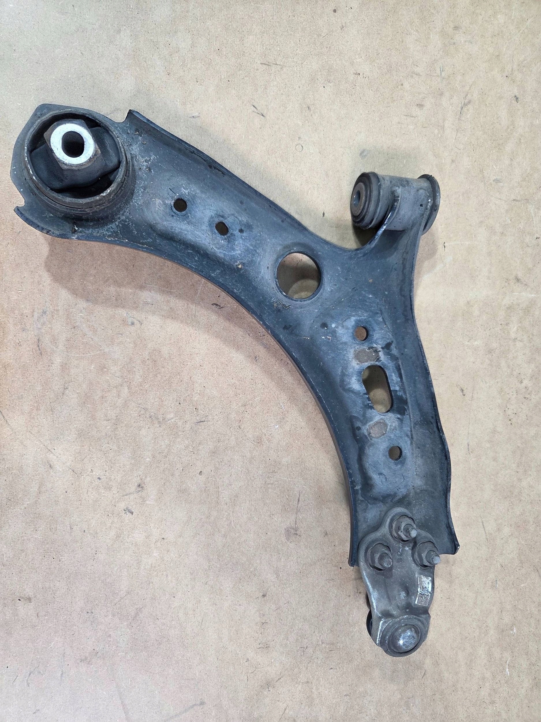 Jeep Renegade Fiat 500X arm front left (Q660)
