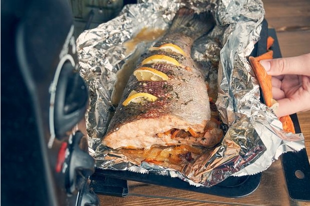 FOLIA ALUMINIOWA 1,4kg SPOŻYWCZA GASTRONOMICZNA CATERINGOWA GRUBA 44cm Rodzaj folia aluminiowa