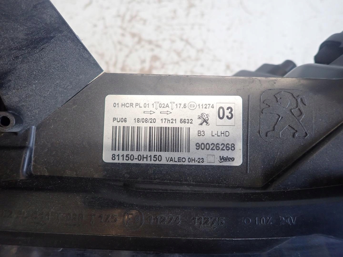 light front front left PEUGEOT 108 2014