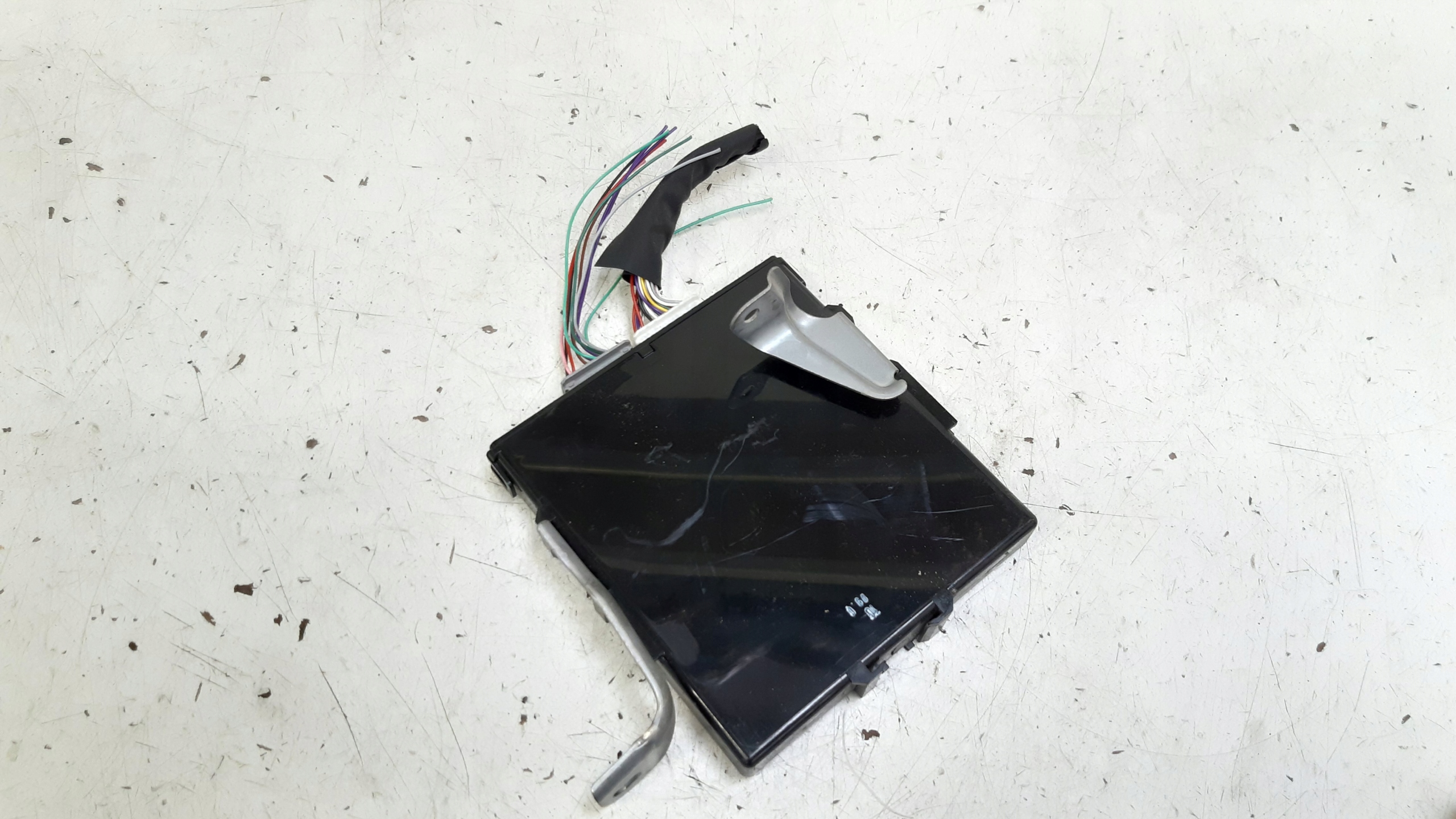 modulo power management control 8968105130 Toyota Avensis T27