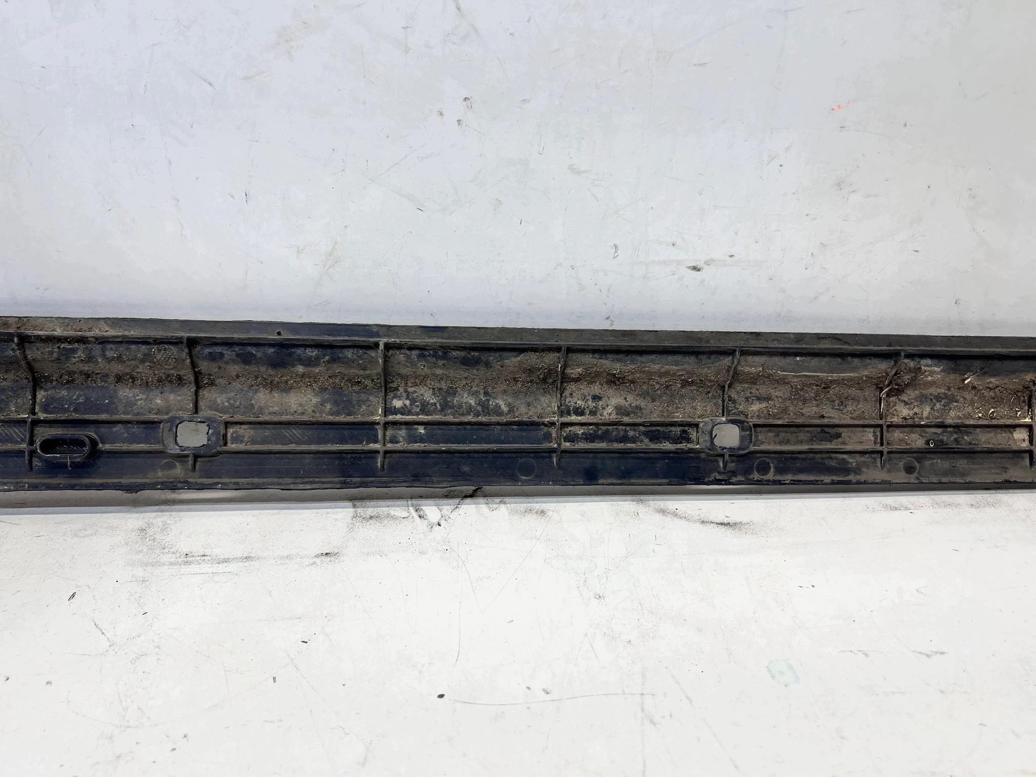moulding threshold right AUDI Q4 E-TRON SPORTBACK 1EA825202A
